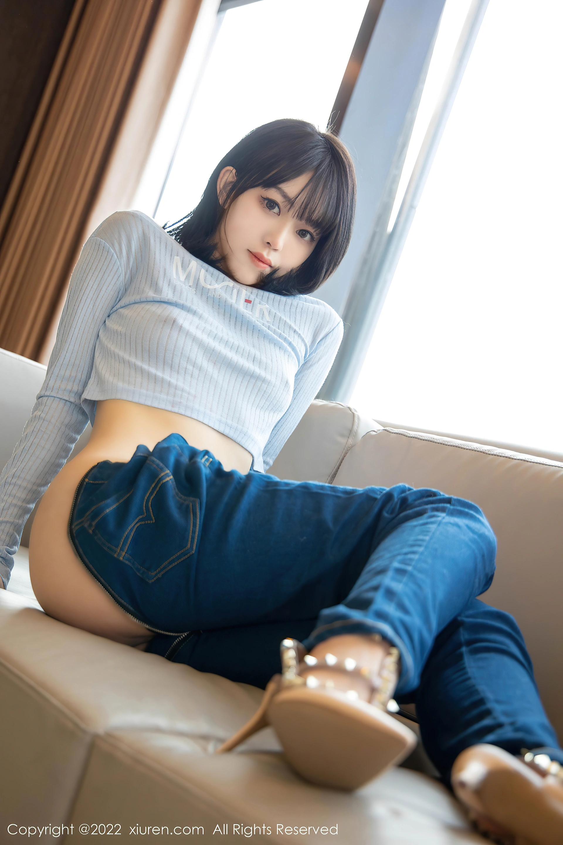 XiuRen秀人网 2022.02.15 No.4584 奶瓶. 牛仔裤美腿[95+1P 964MB]