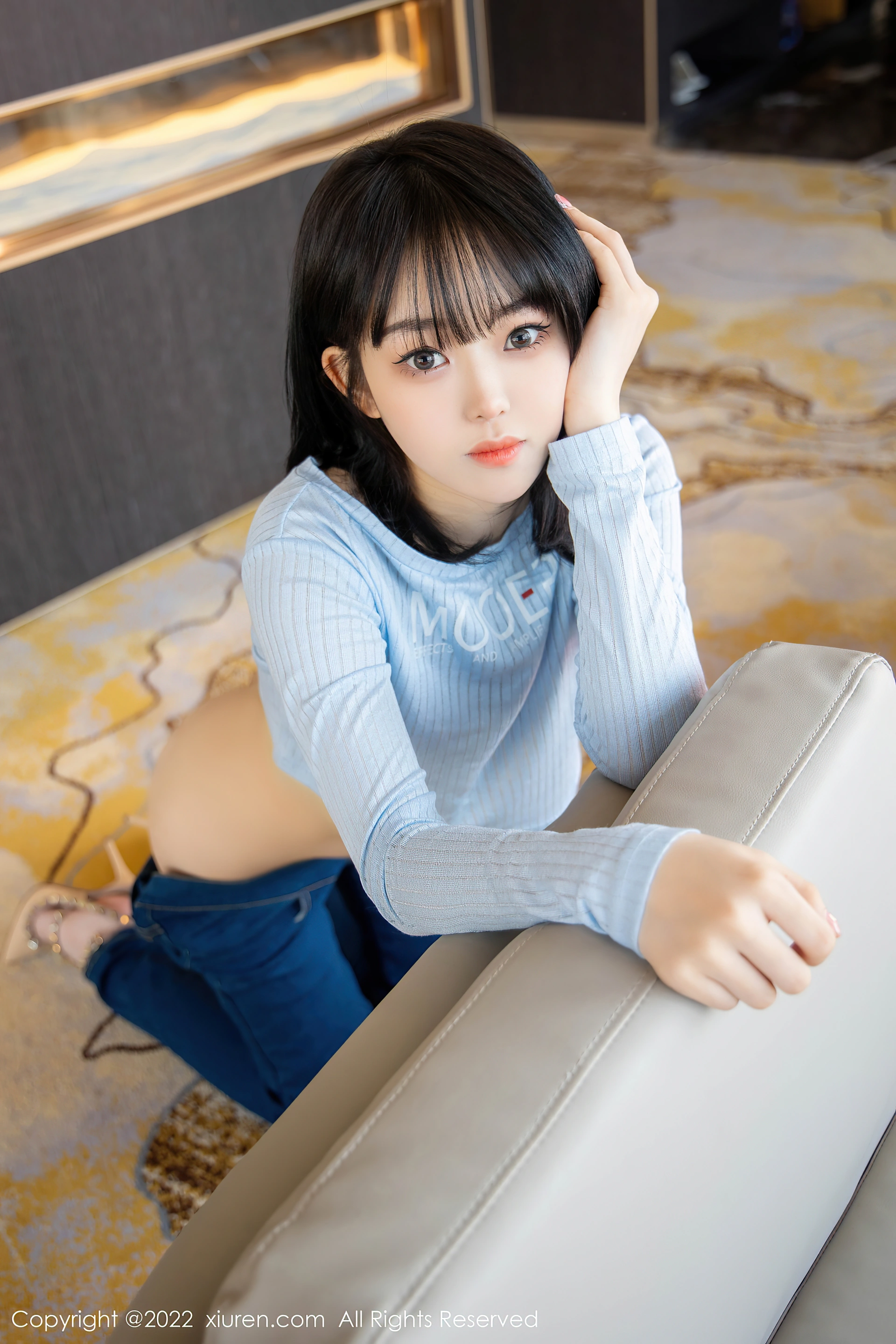 XiuRen秀人网 2022.02.15 No.4584 奶瓶. 牛仔裤美腿[95+1P 964MB]