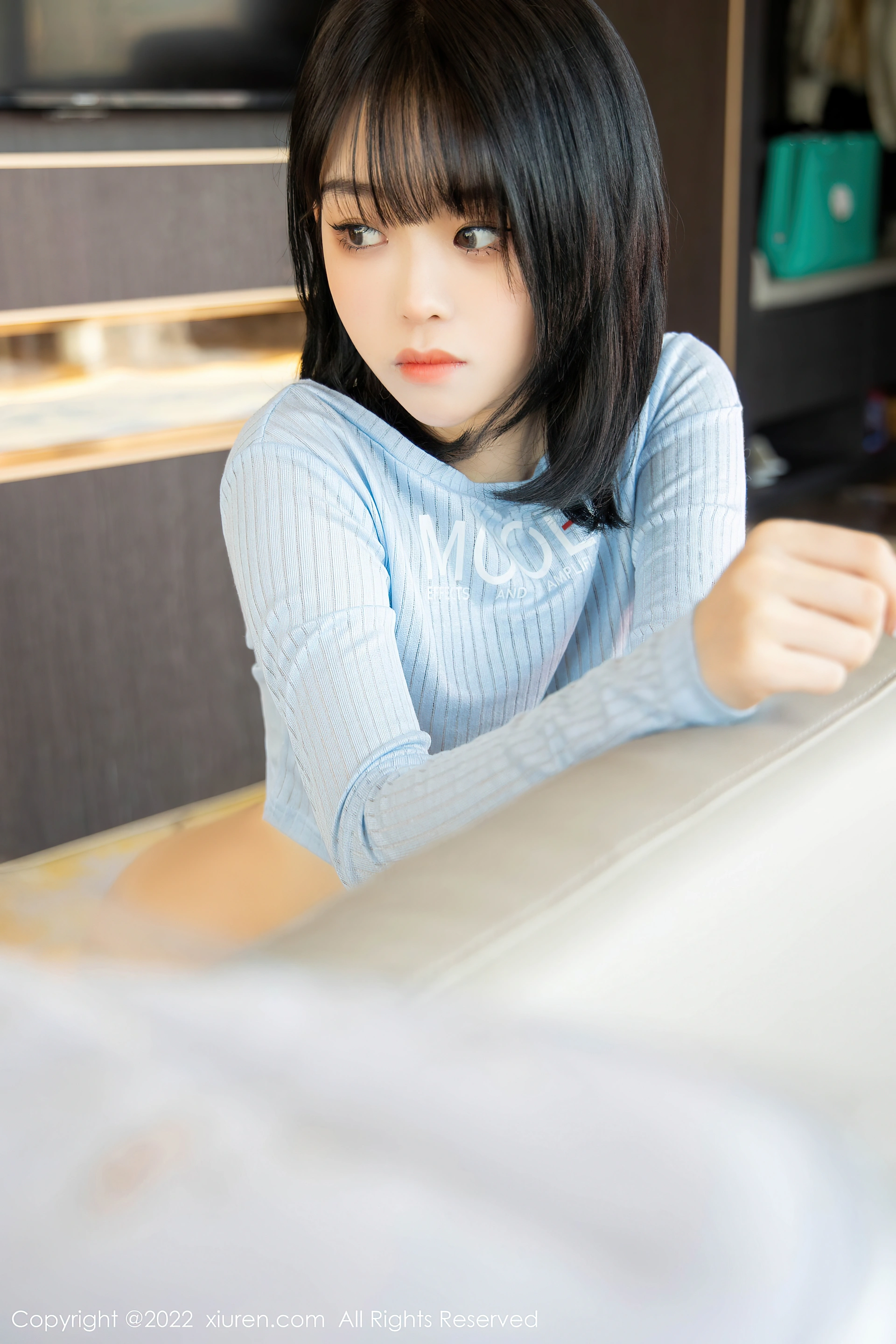 XiuRen秀人网 2022.02.15 No.4584 奶瓶. 牛仔裤美腿[95+1P 964MB]
