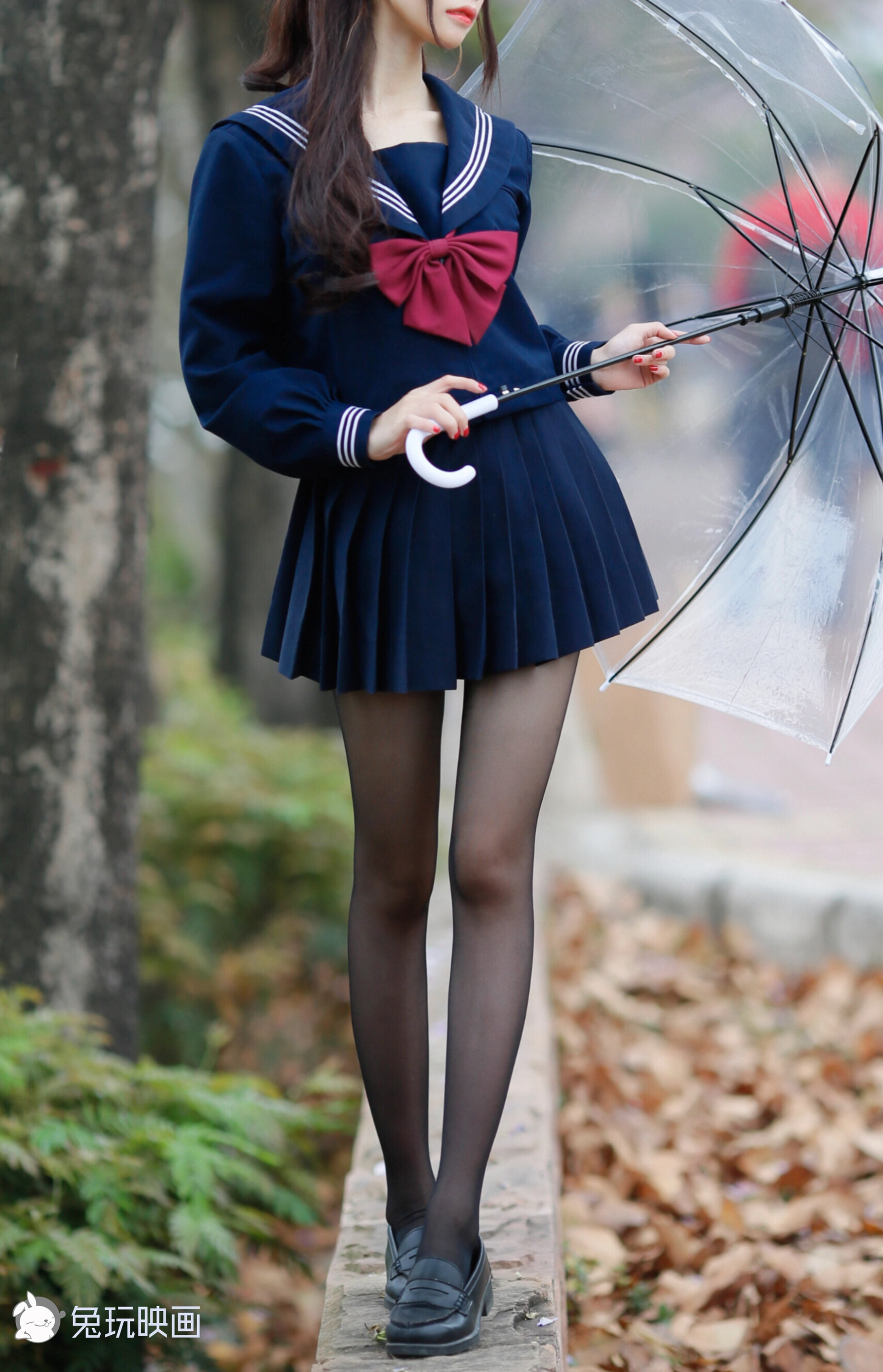 C08.001 被束缚的少女 [44P-584MB]