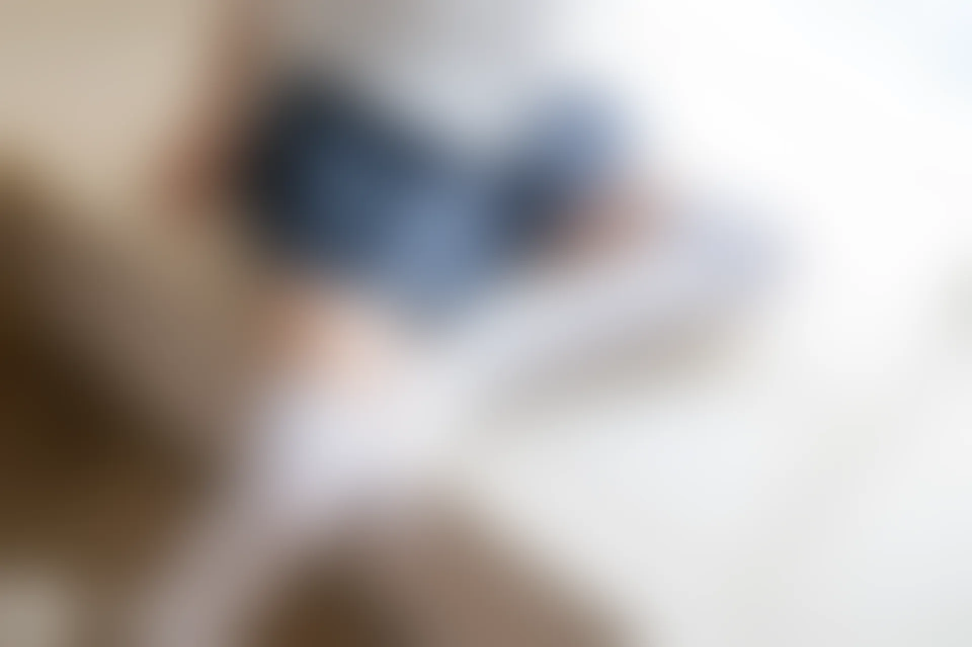 C37.002 窗台上的短裙白丝 [40P-76MB]