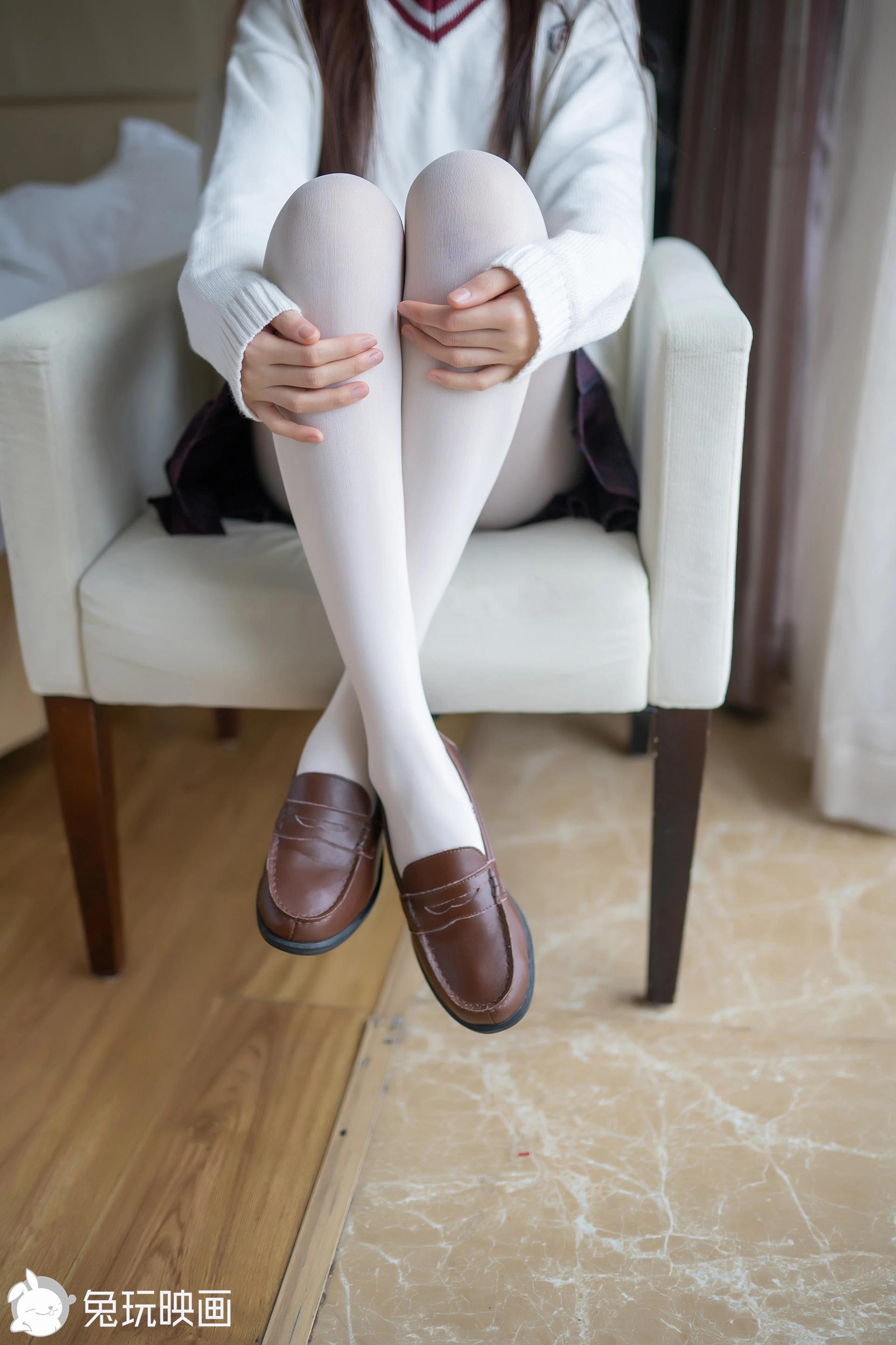 D51.008 制服妹妹的小细腿 [40P-97MB]