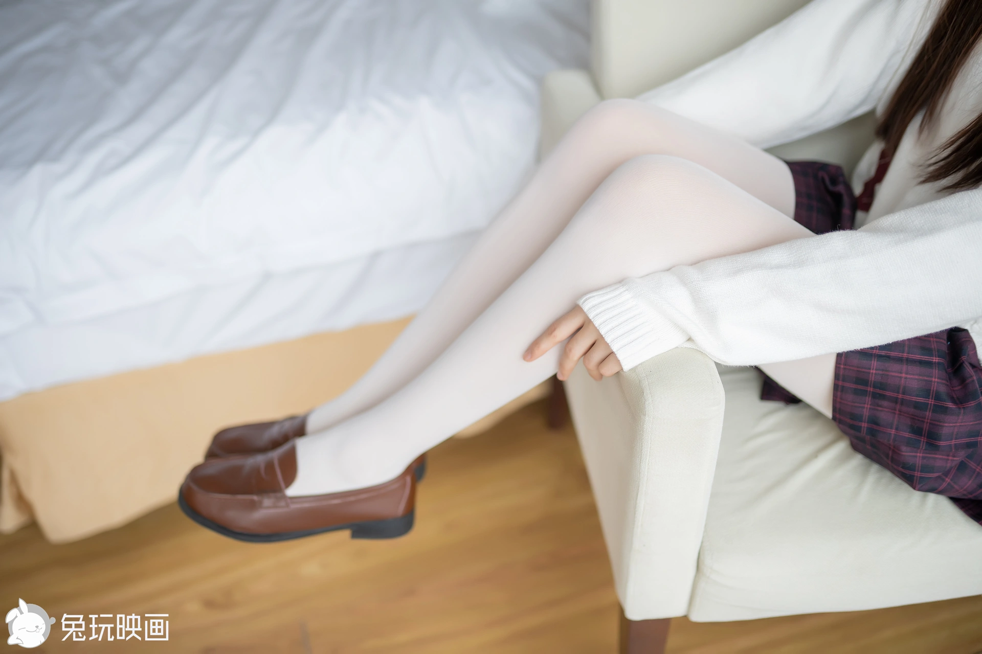 D51.008 制服妹妹的小细腿 [40P-97MB]