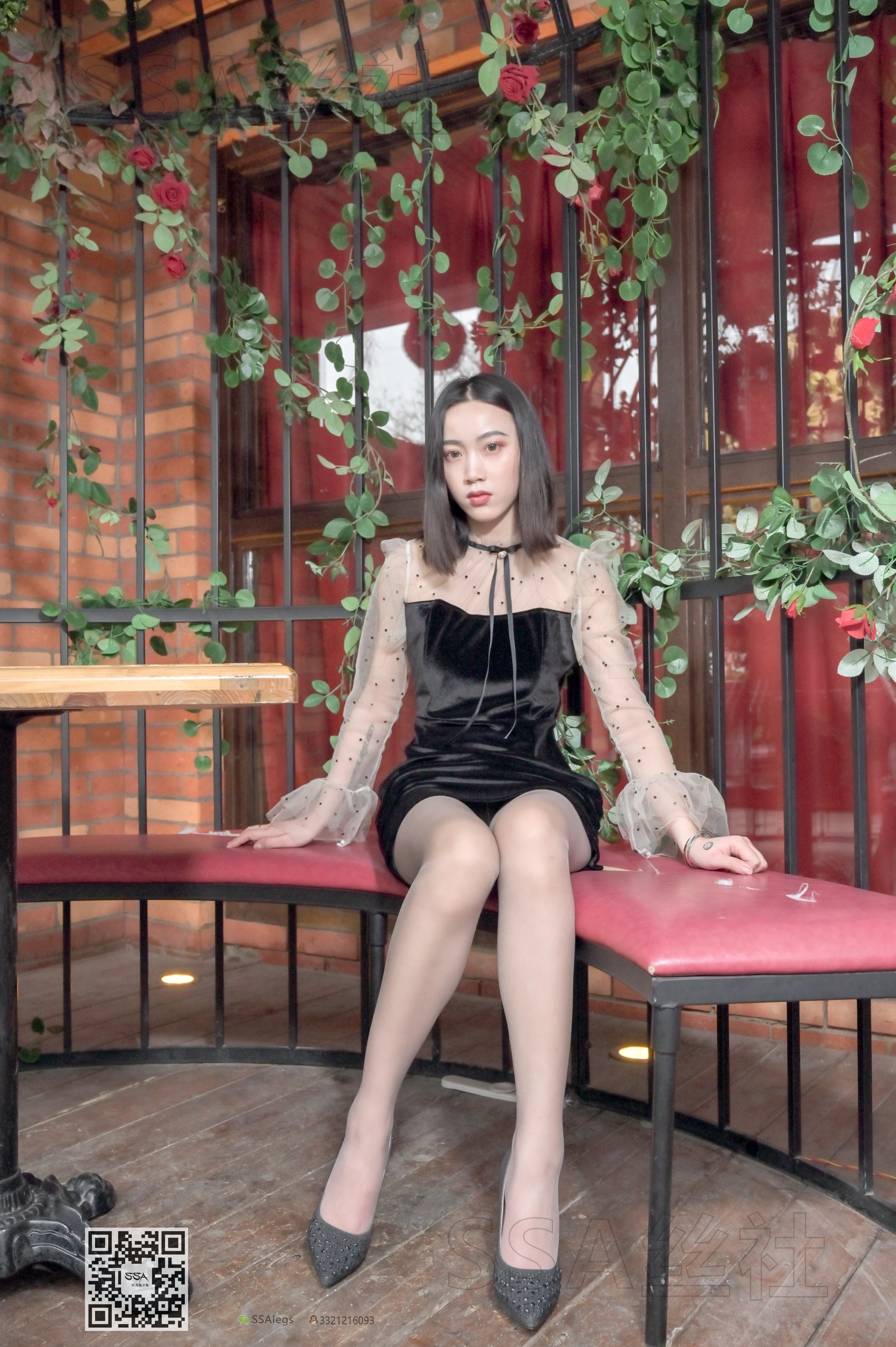 SSA丝社 超清写真 NO.096 大大 街拍腿模大大灰丝[145P-1.69GB]