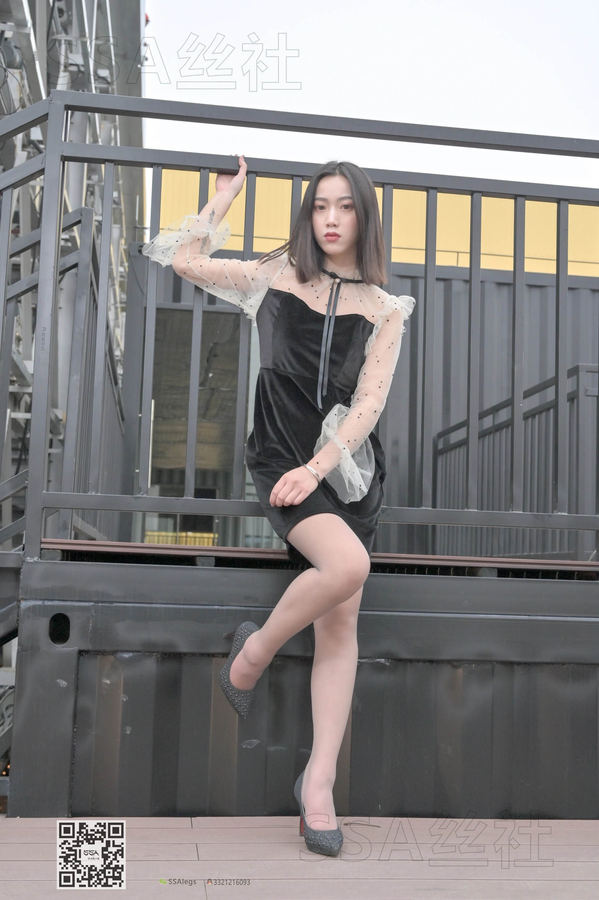 SSA丝社 超清写真 NO.096 大大 街拍腿模大大灰丝[145P-1.69GB]