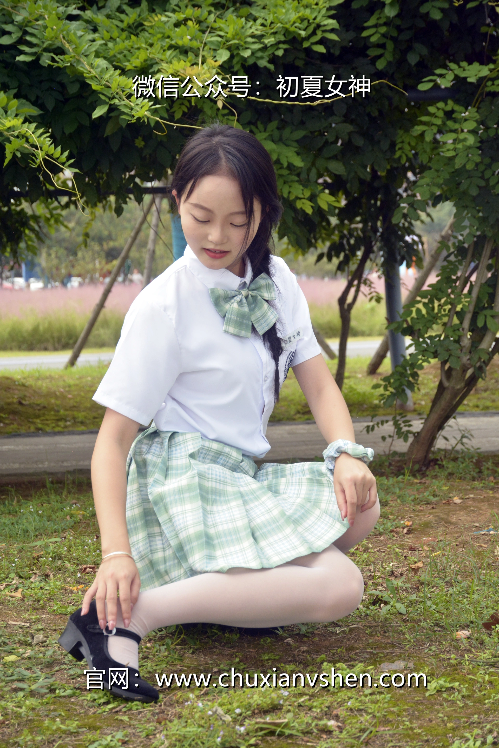 初夏女神 NO.093 双双 雪松JK套[140P+1V／5.53GB]