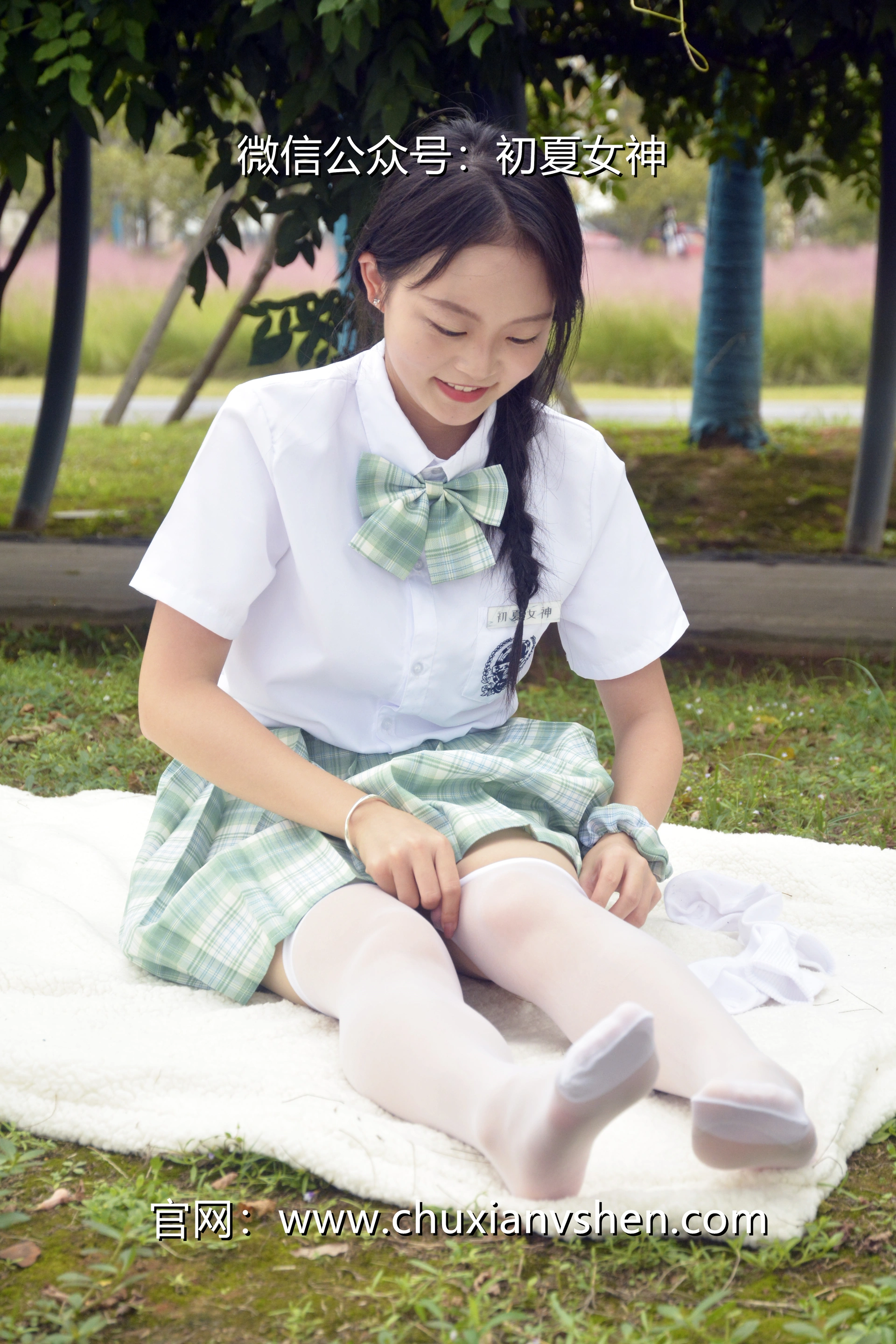 初夏女神 NO.093 双双 雪松JK套[140P+1V／5.53GB]
