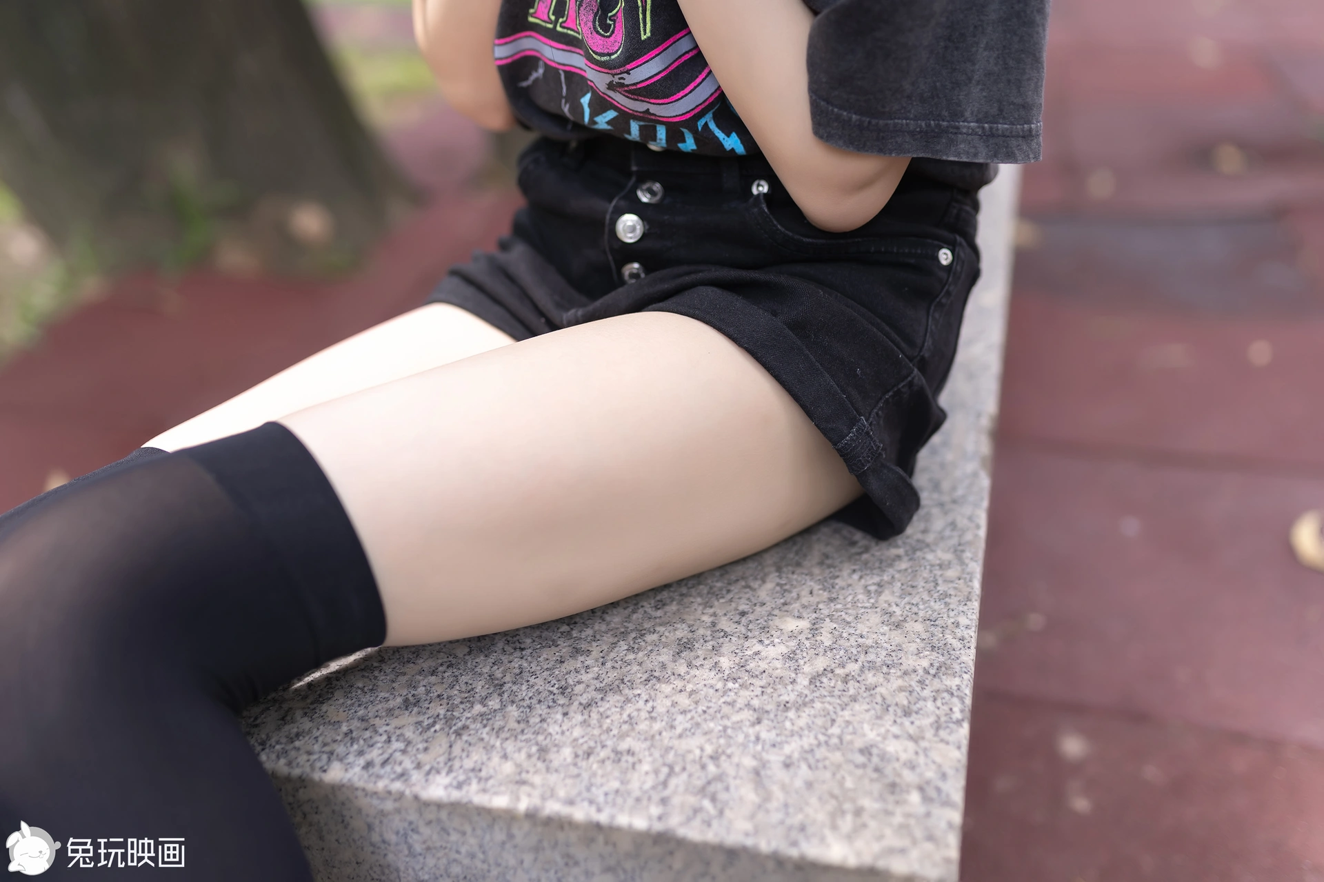 C16.003 热裤黑袜 [40P-93MB]