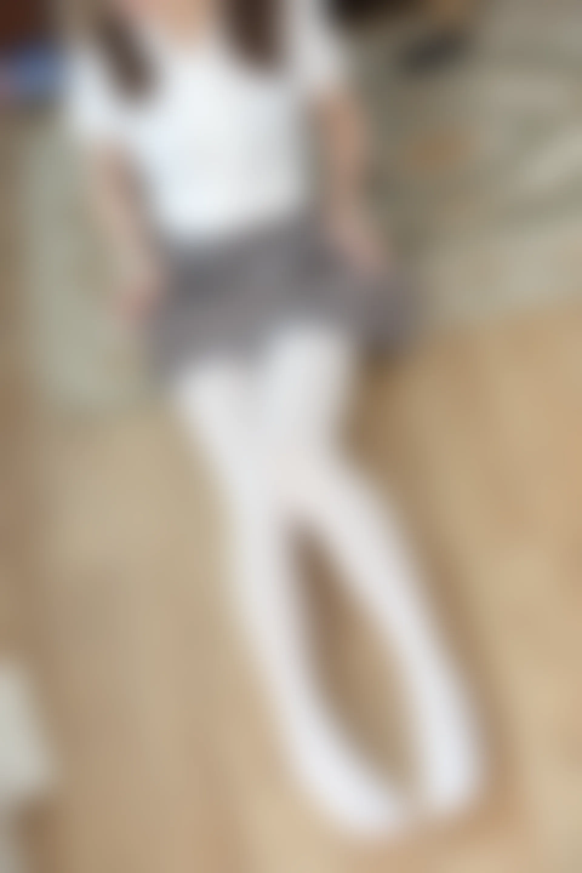 森萝财团 BETA-020 [71P-818M]白丝, 美腿