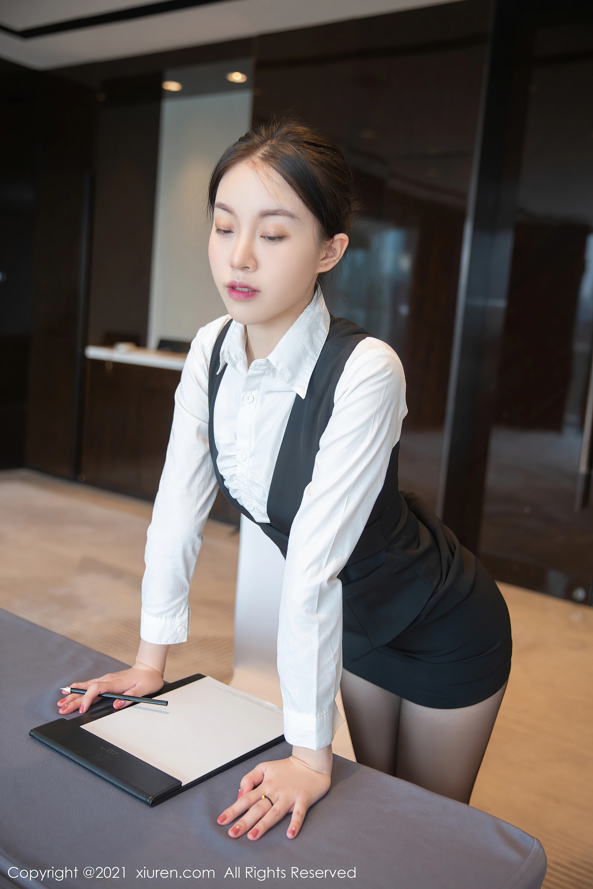 XiuRen秀人网 2021.10.19 No.4083 一颗甜蛋黄a[78+1P／717MB]