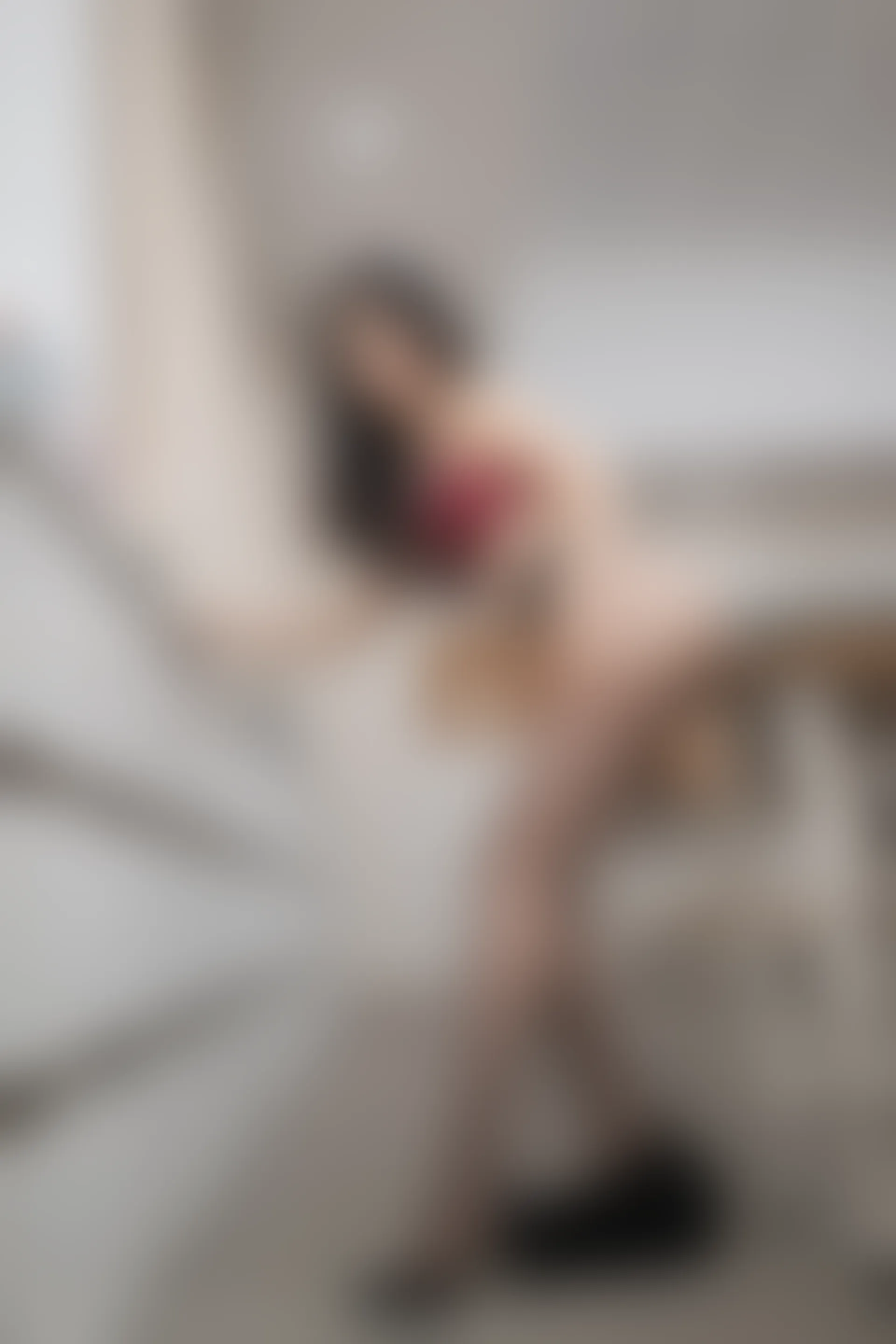 XiuRen秀人网 2022.02.15 No.4585 利世 黑丝美腿[83+1P 760MB]