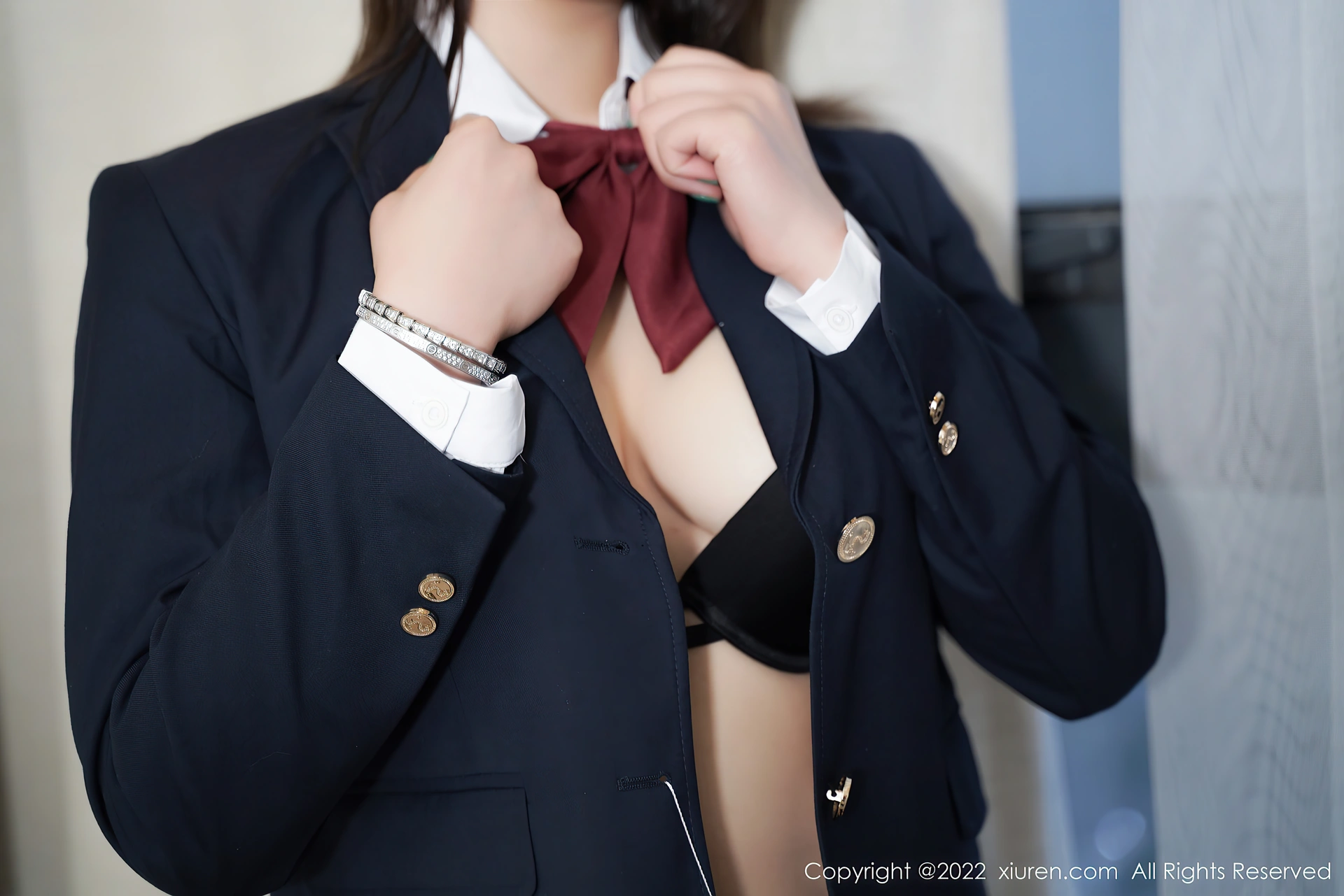XiuRen秀人网 2022.03.22 No.4751 fairy如歌 制服美腿[51+1P 461MB]
