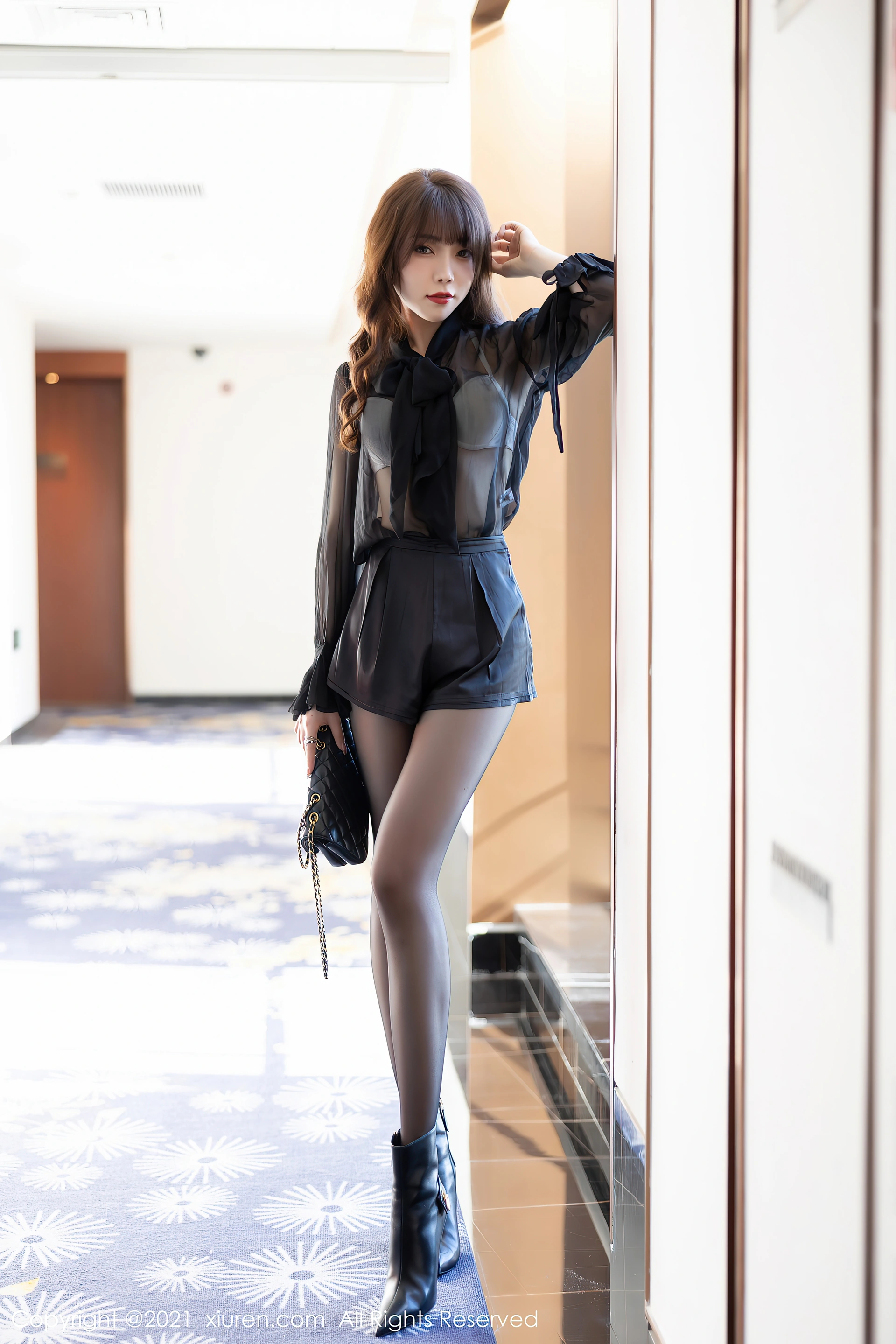 XiuRen秀人网 2021.10.25 No.4114 芝芝Booty[97+1P／908MB]