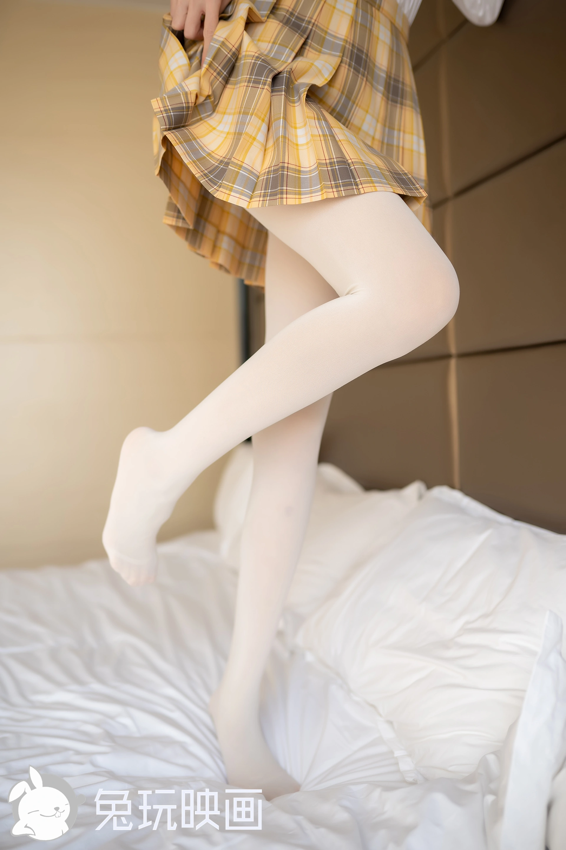 C37.008 小细腿的制服裙 [40P-80MB]