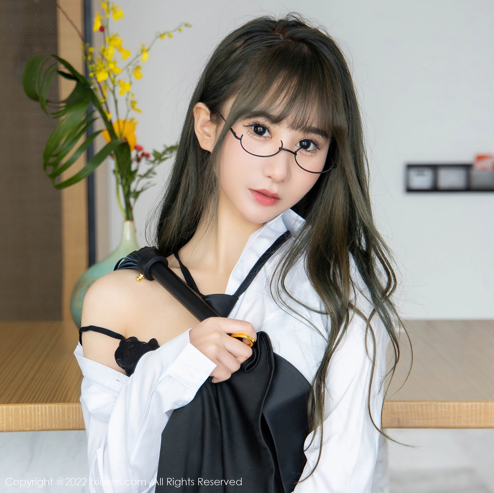 XiuRen秀人网 2022.03.29 No.4789 小果冻儿 白T黑丝[72+1P 772MB]