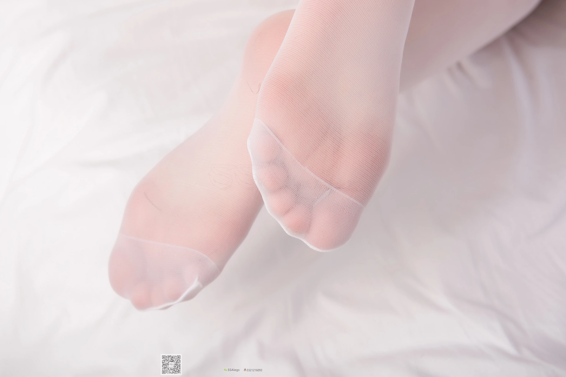 SSA丝社 超清写真 NO.025 琪琪 甜美风女仆白色长筒丝袜[99P-0.99GB]