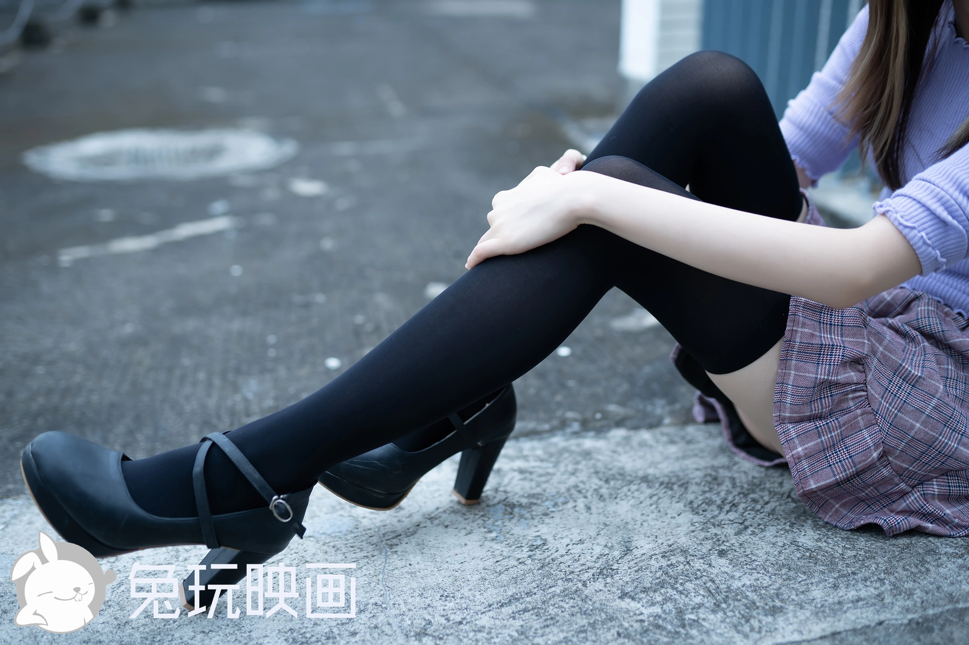 D60.002 兔玩映画 大姐姐的黑袜子 [40P-101MB]