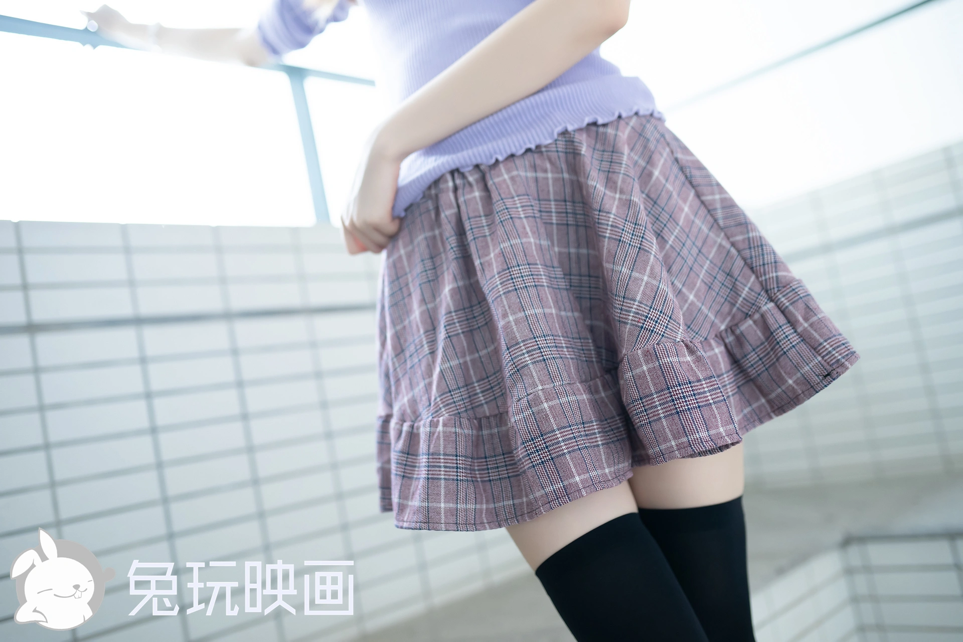 D60.002 兔玩映画 大姐姐的黑袜子 [40P-101MB]