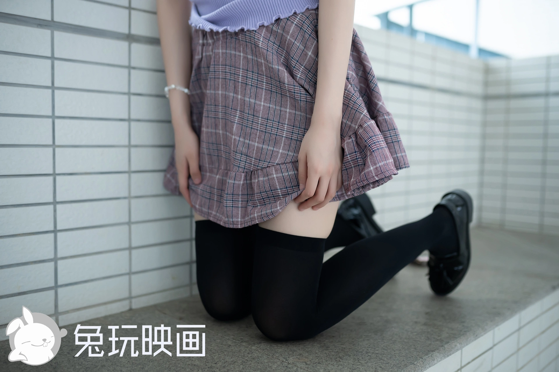 D60.002 兔玩映画 大姐姐的黑袜子 [40P-101MB]