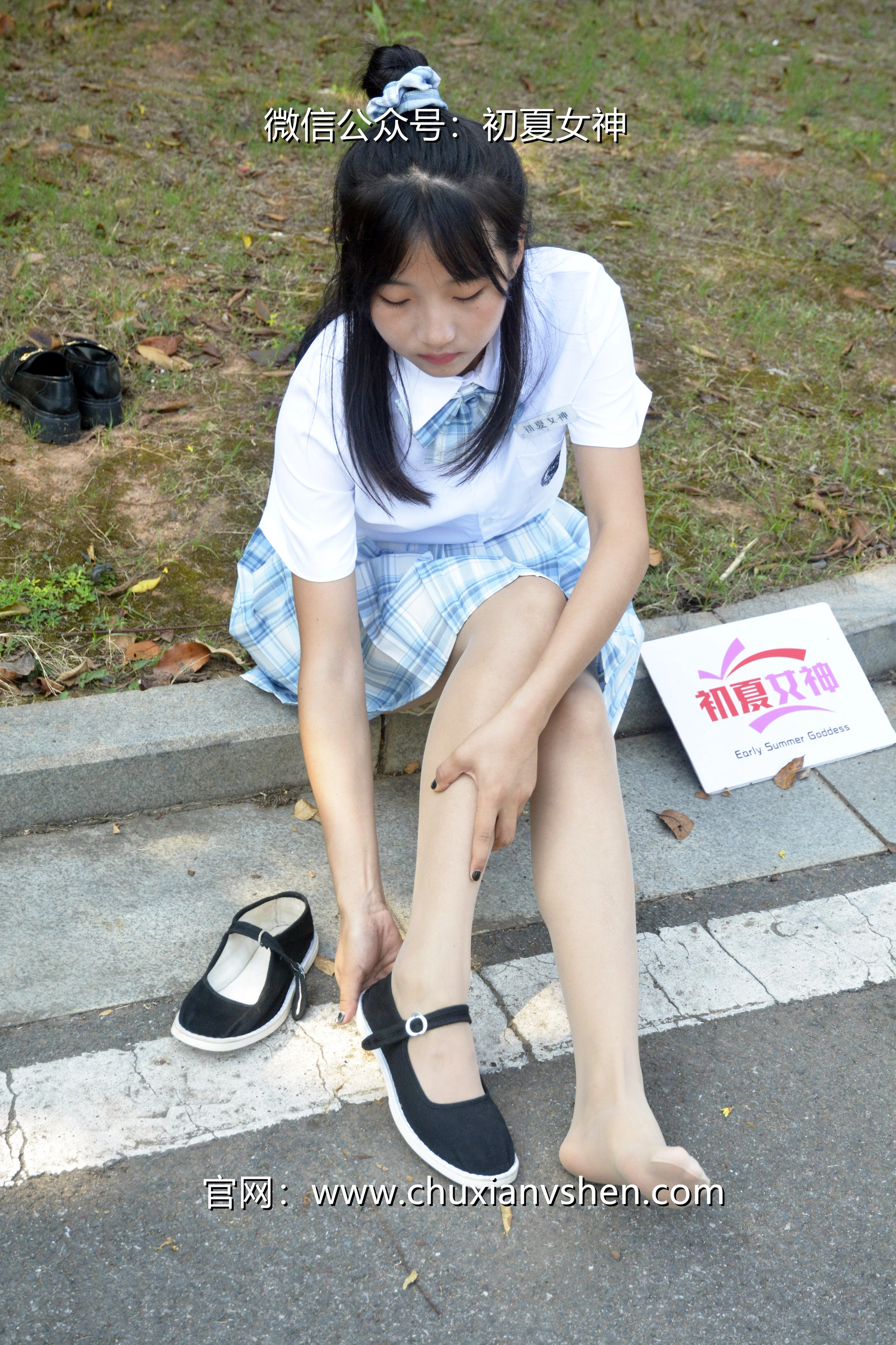 初夏女神 NO.020 点点 我的JK装[140P+1V／5.68GB]