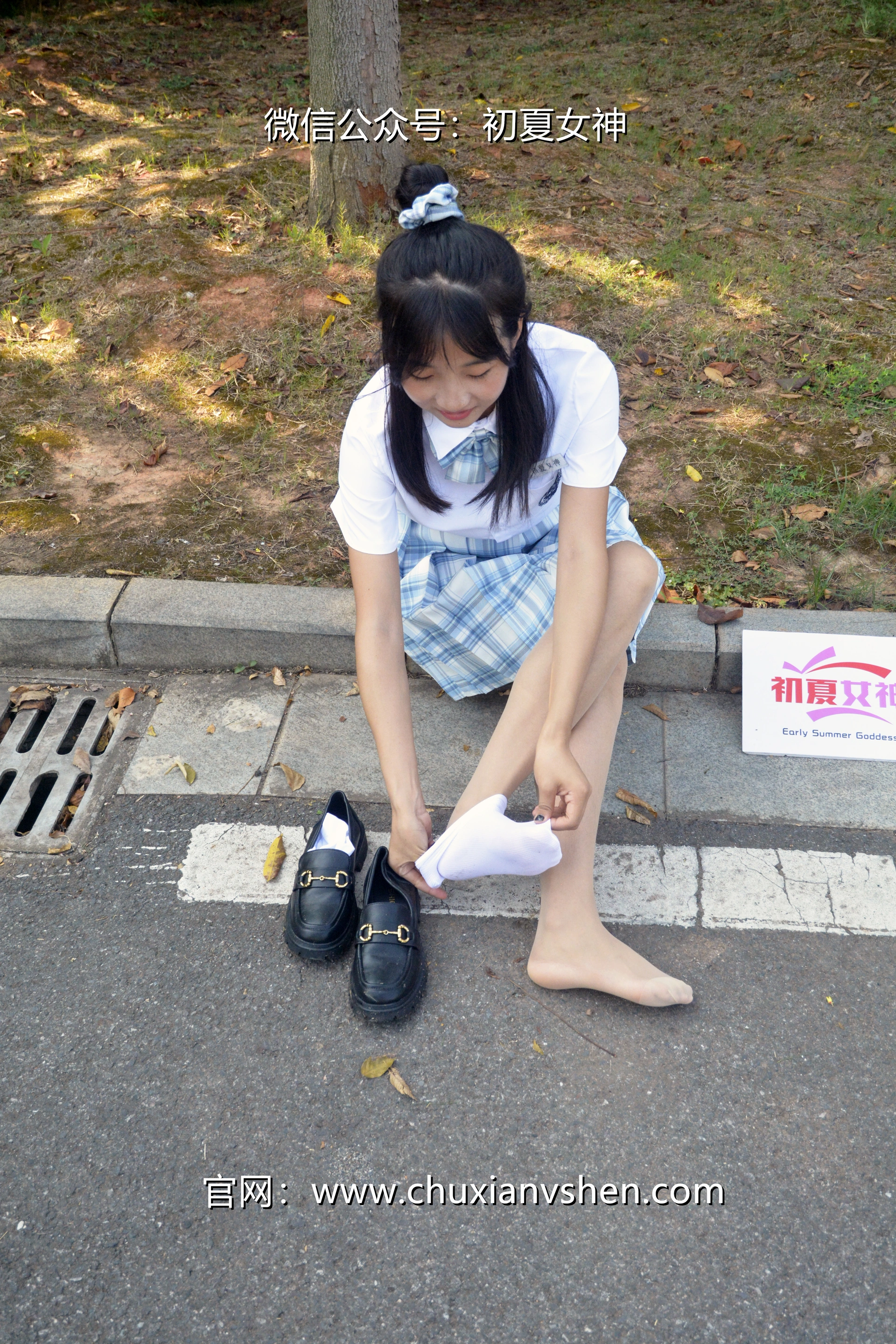 初夏女神 NO.020 点点 我的JK装[140P+1V／5.68GB]