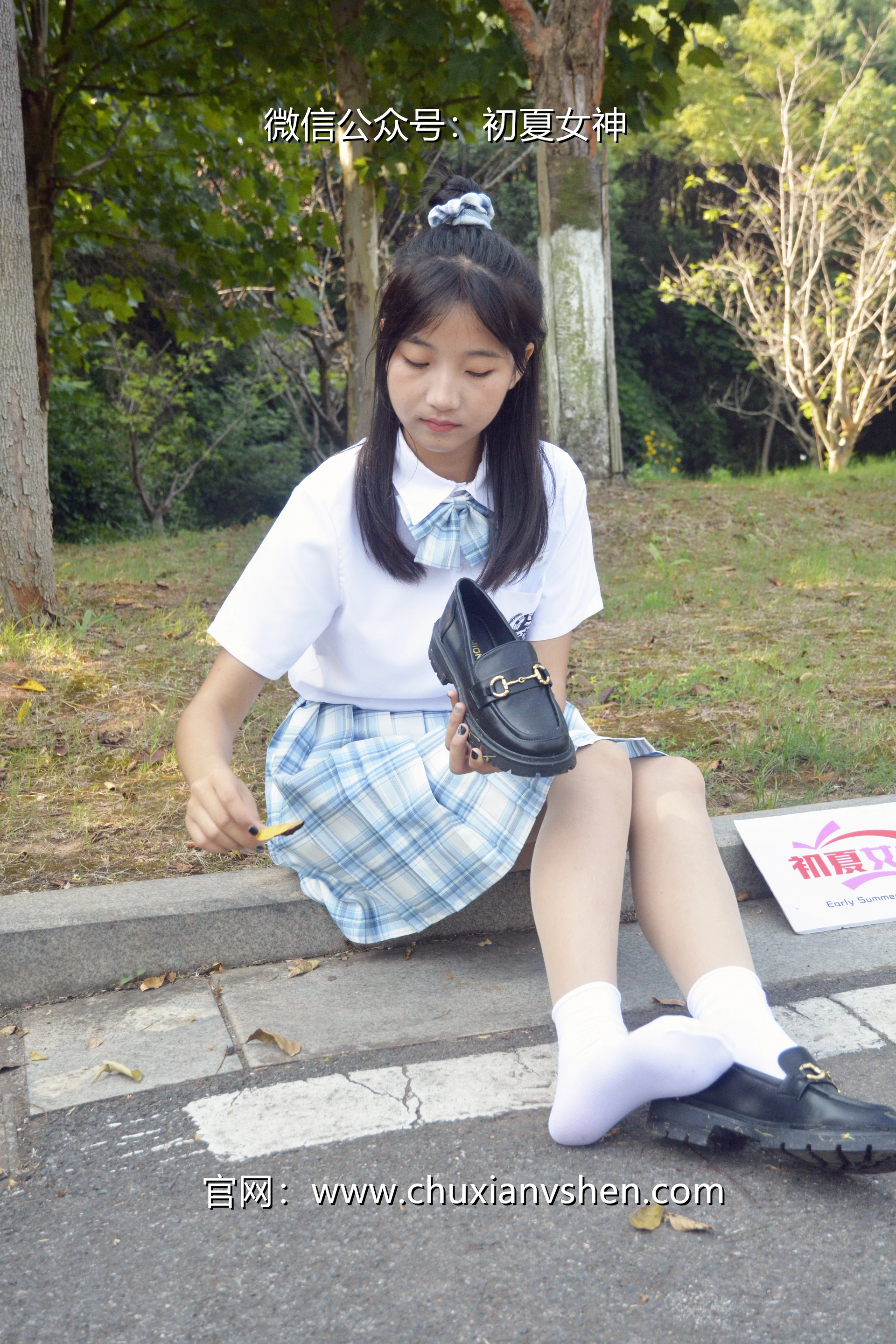 初夏女神 NO.020 点点 我的JK装[140P+1V／5.68GB]