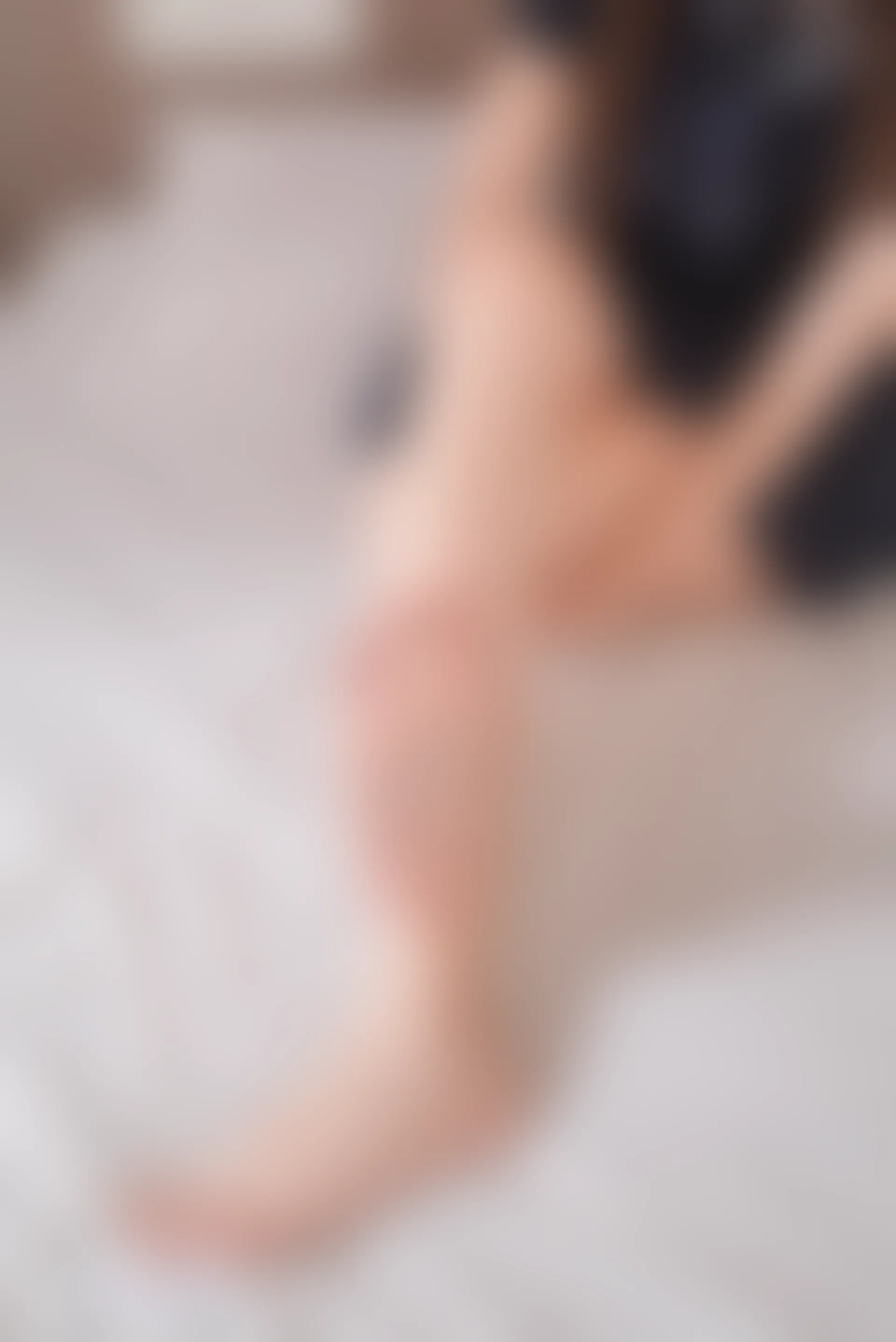 C03.008 制服黑三本 [42P-319MB]
