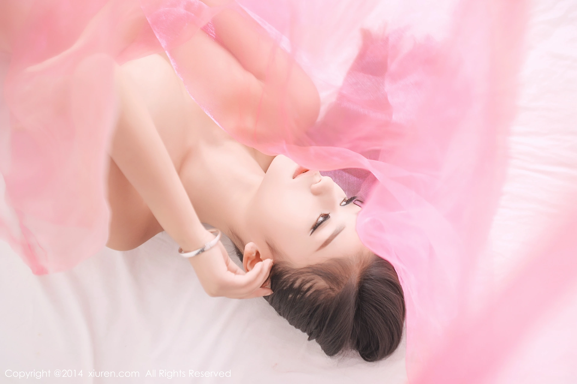 XiuRen秀人网 2014.11.21 No.244 史雨姐姐[50+1P240M]