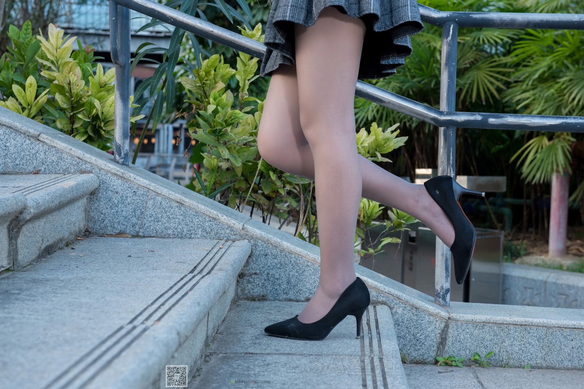 SSA丝社 超清写真 NO.062 西西 美丽冻人街拍[115P-2.08GB]