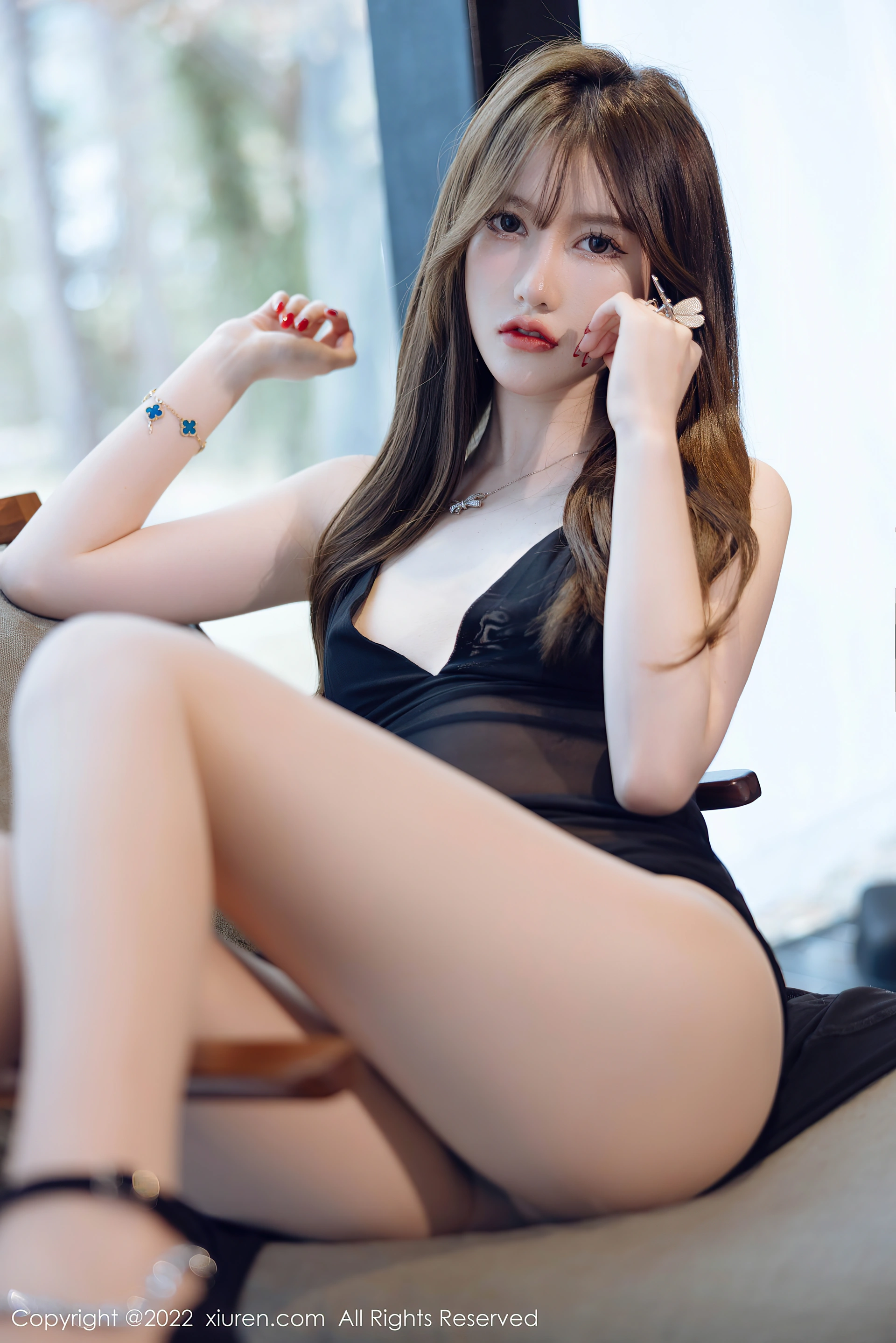 XiuRen秀人网 2022.01.13 No.4460 美桃酱 清纯美腿[58+1P 535MB]