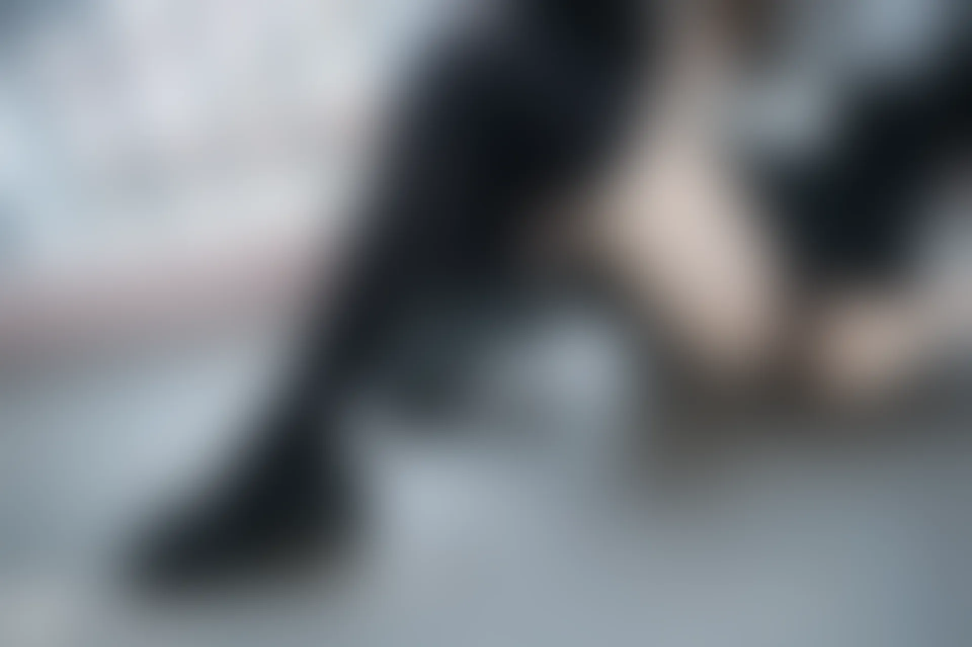 C46.005 黑色绝对领域 [39P-92MB]