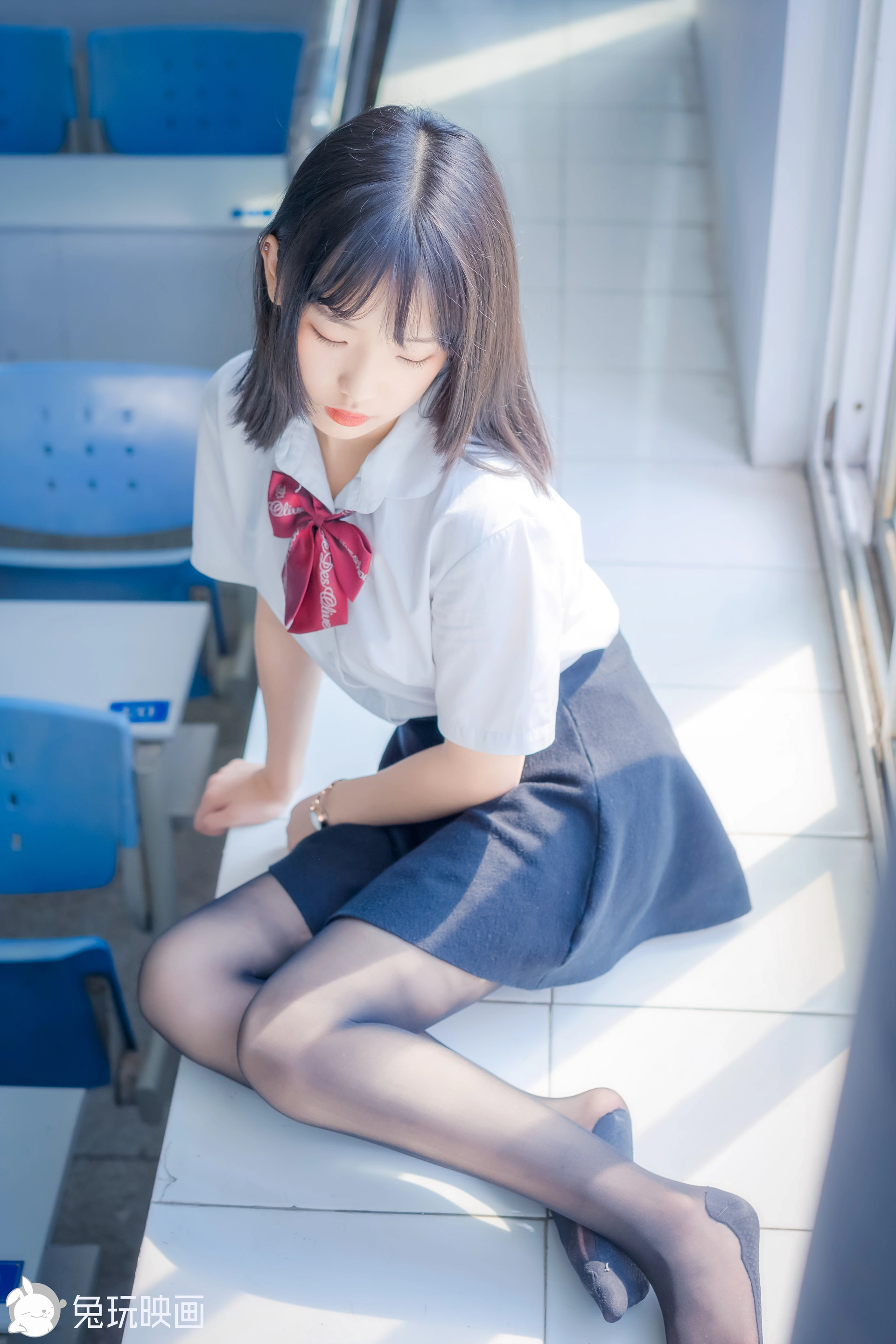 C23.006 教室里的少女 [45P-349MB]