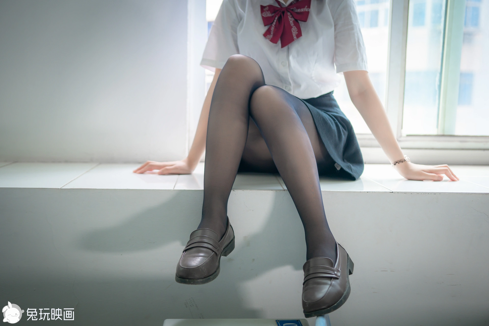 C23.006 教室里的少女 [45P-349MB]