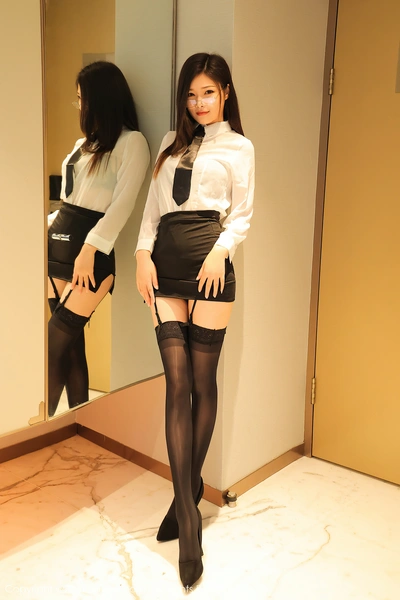 XiuRen秀人网 2021.12.10 No.4324 星萌 性感黑丝[50+1P 525MB]