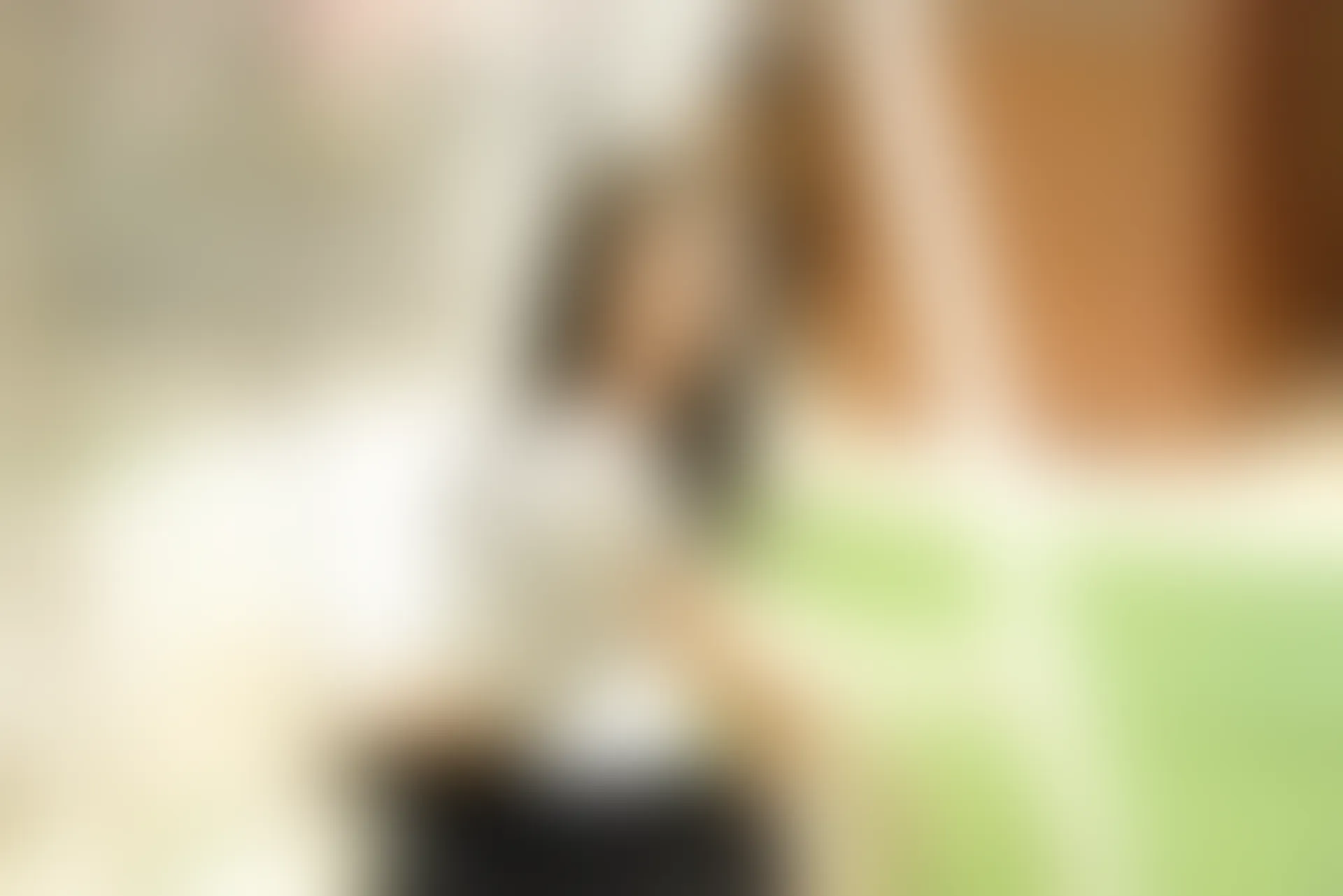 初夏女神 NO.072 依依 邻家女孩-商场篇[88P+1V／3.83GB]