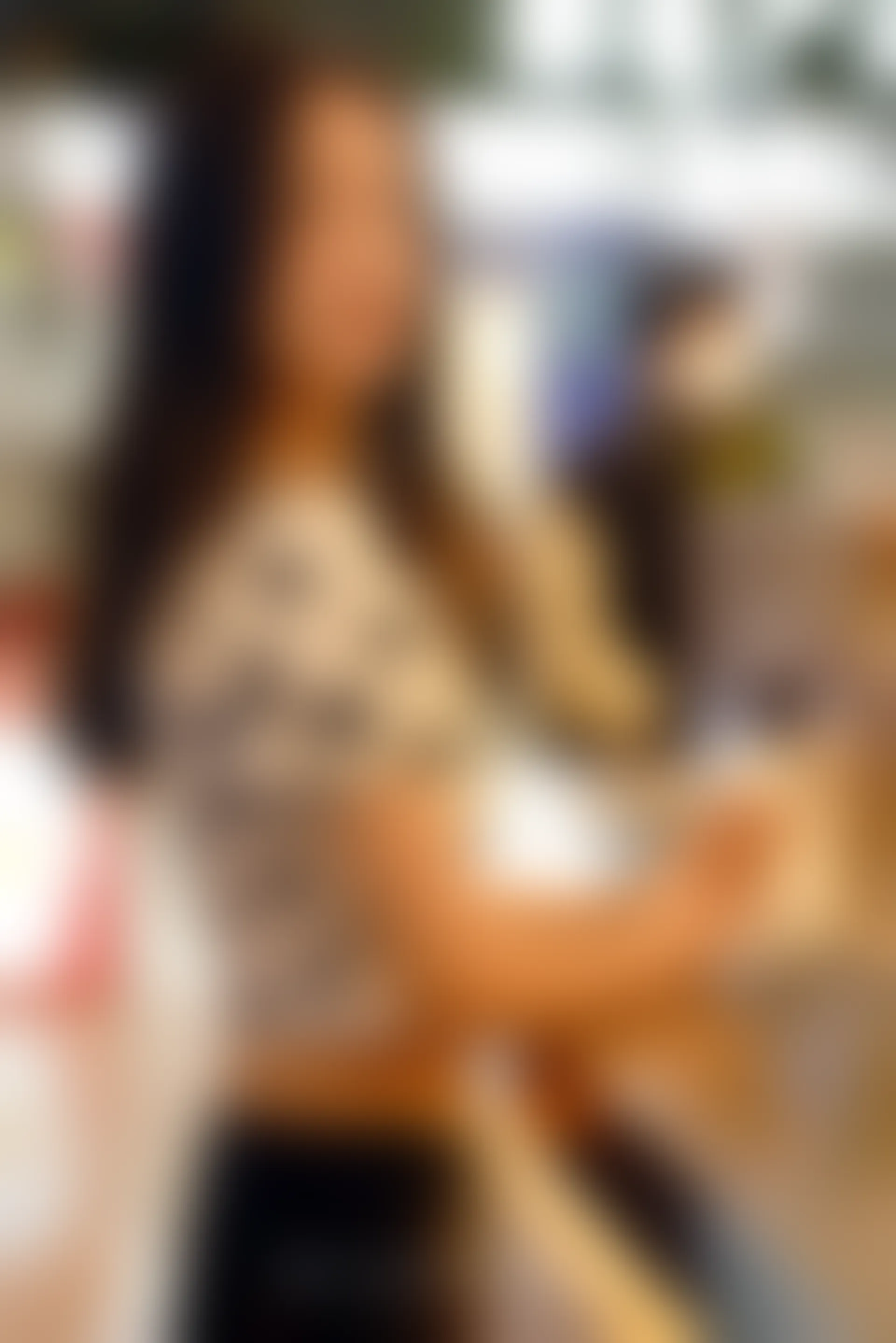 初夏女神 NO.072 依依 邻家女孩-商场篇[88P+1V／3.83GB]