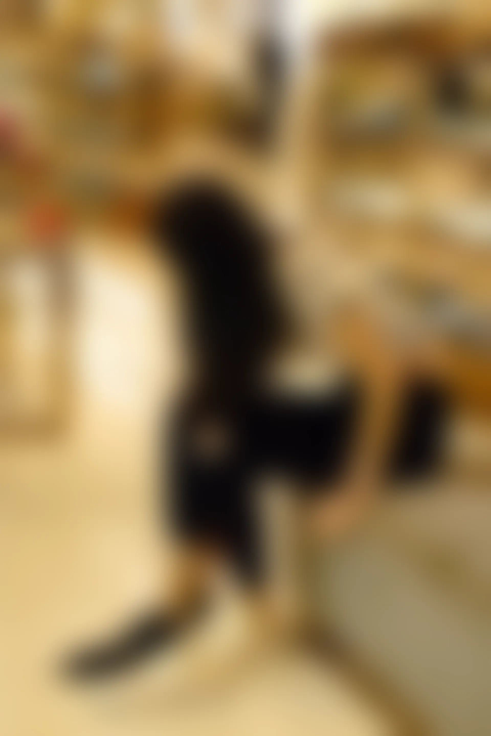 初夏女神 NO.072 依依 邻家女孩-商场篇[88P+1V／3.83GB]