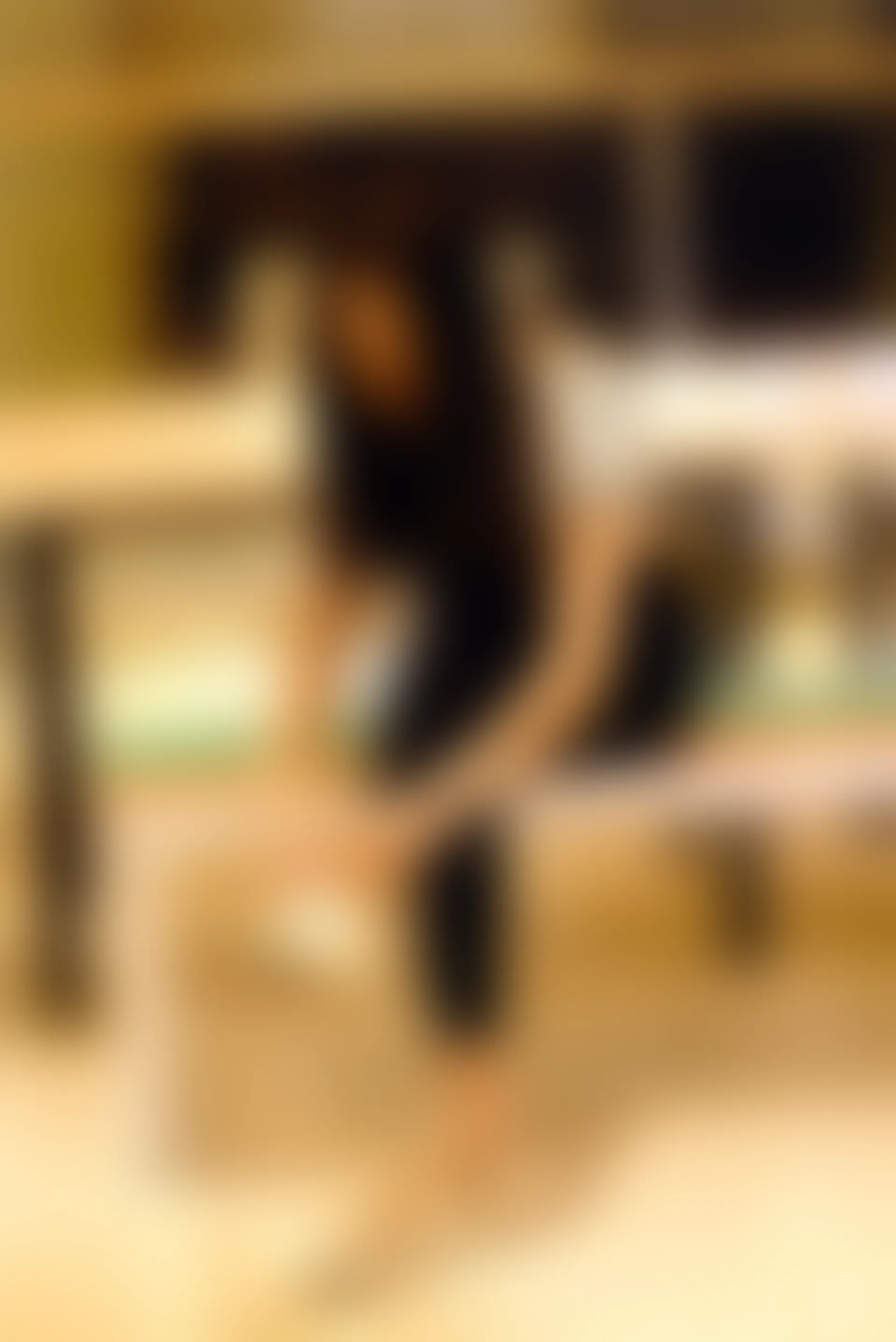 初夏女神 NO.072 依依 邻家女孩-商场篇[88P+1V／3.83GB]