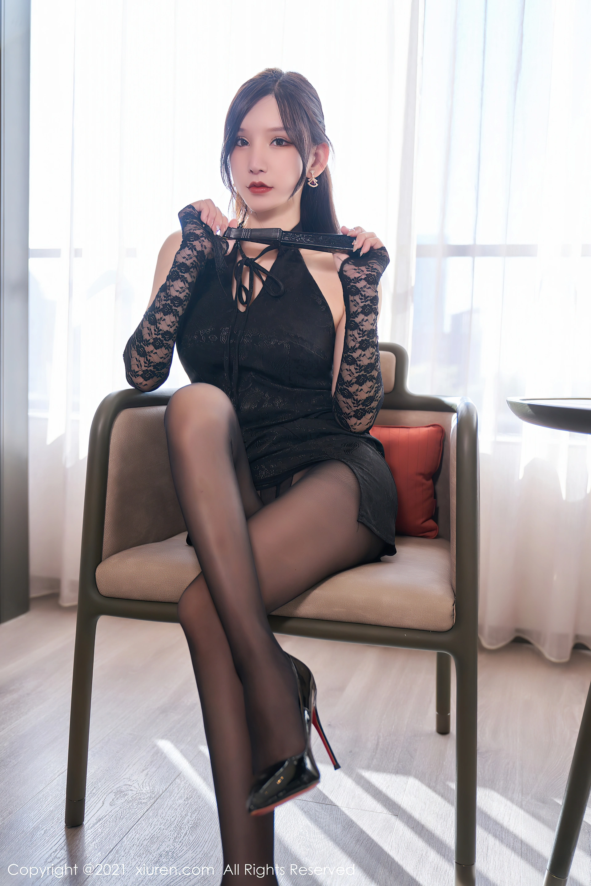 XiuRen秀人网 2021.12.22 No.4373 周于希Sally 黑丝美腿[85+1P 837MB]