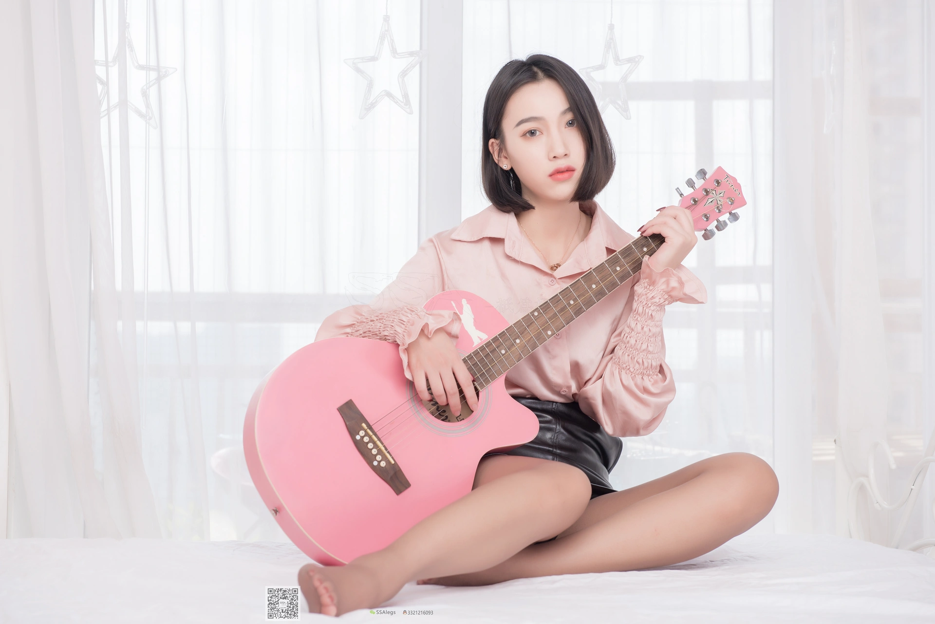 SSA丝社 超清写真 NO.034 大大 咖啡丝完美腿部曲线[99P-933MB]