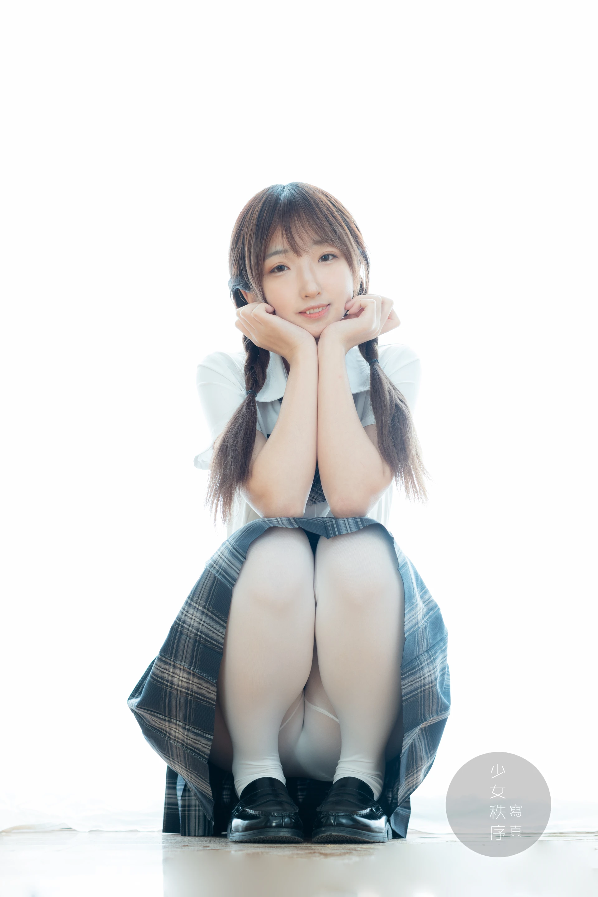 少女秩序 EX.10 鹿可 白丝JK双马尾（七夕情景音频特别篇）[35P1V-757.6M]JK制服, 双马尾, 少女秩序, 白丝, 美腿, 美足, 鹿可