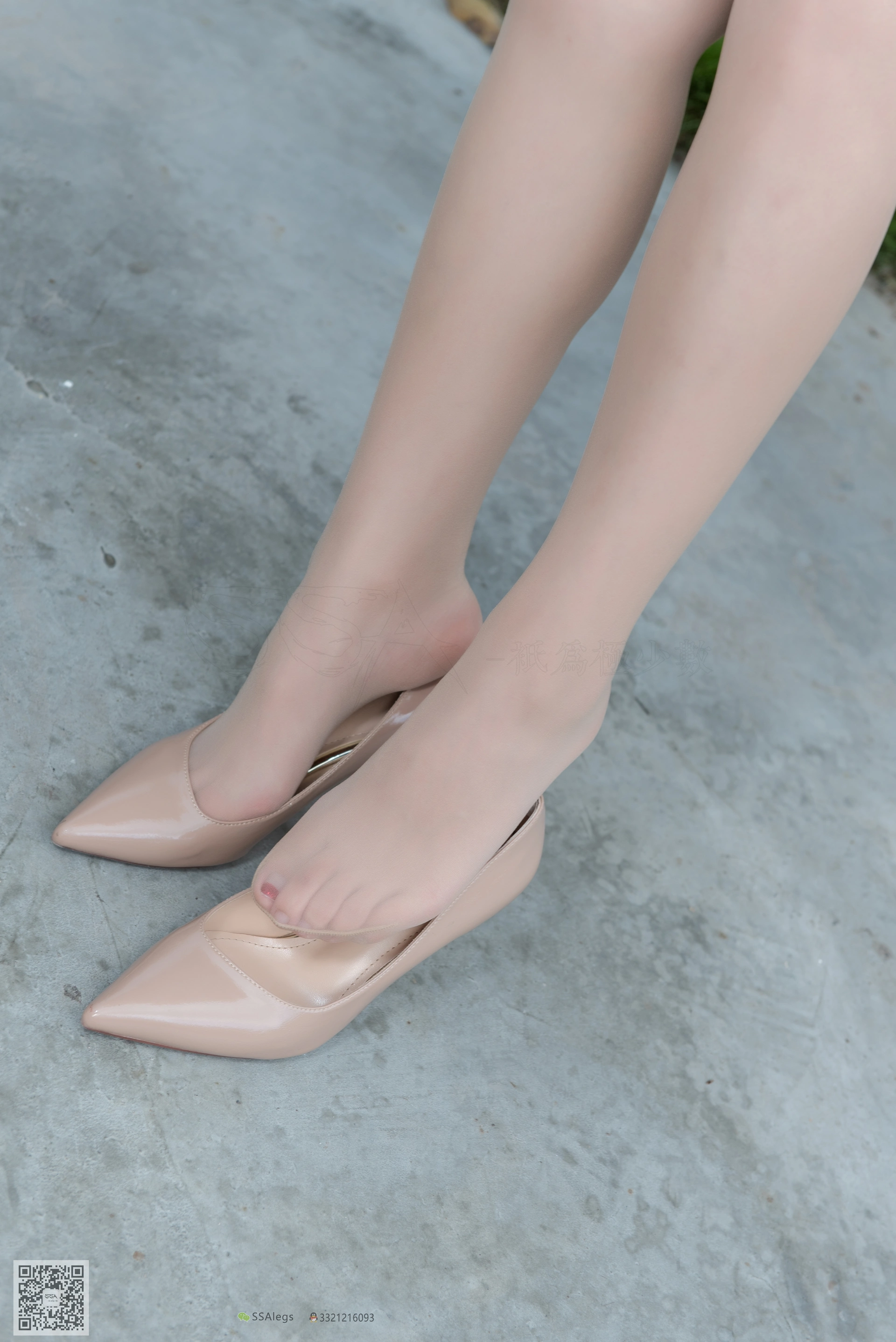 SSA丝社 超清写真 NO.024 芷沫 高冷混血女王芷沫肉丝街拍[101P-1.03GB]