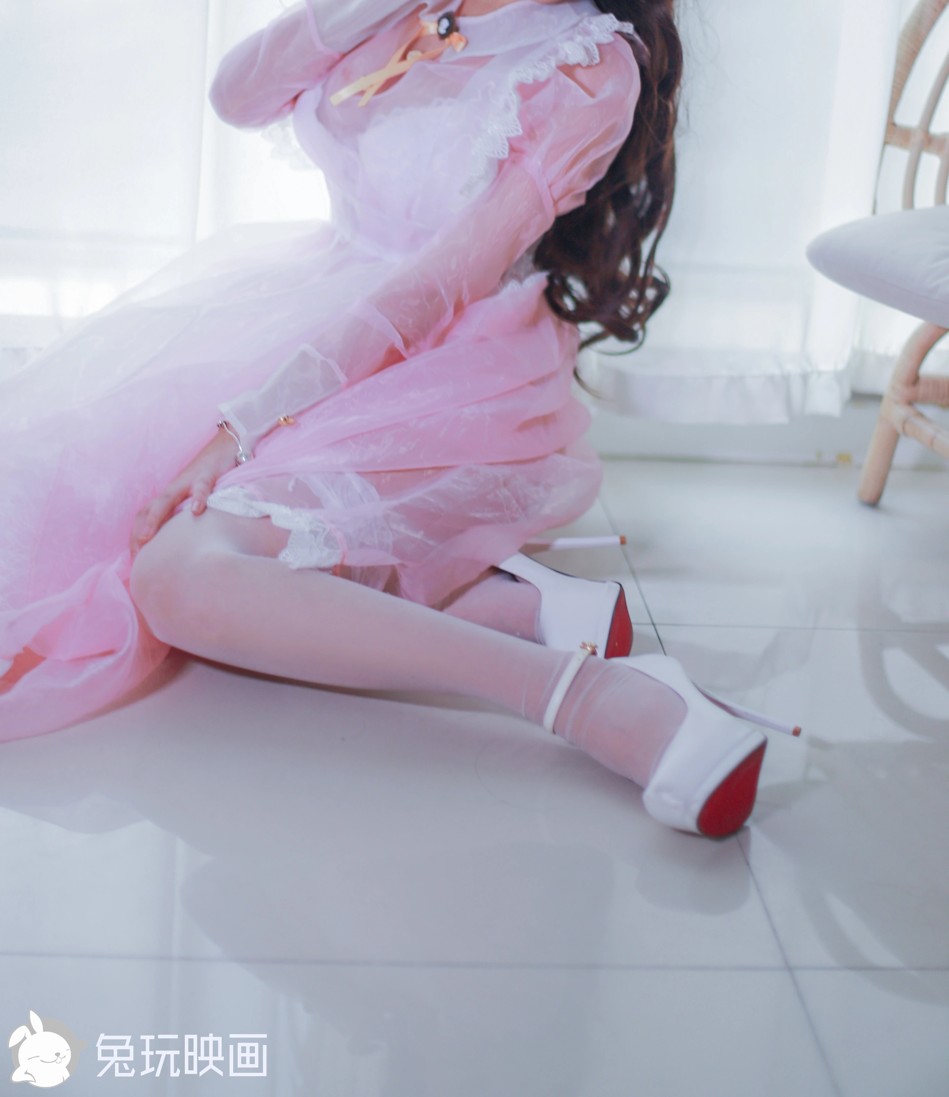 C48.002 粉色透明女仆 [40P-472MB]