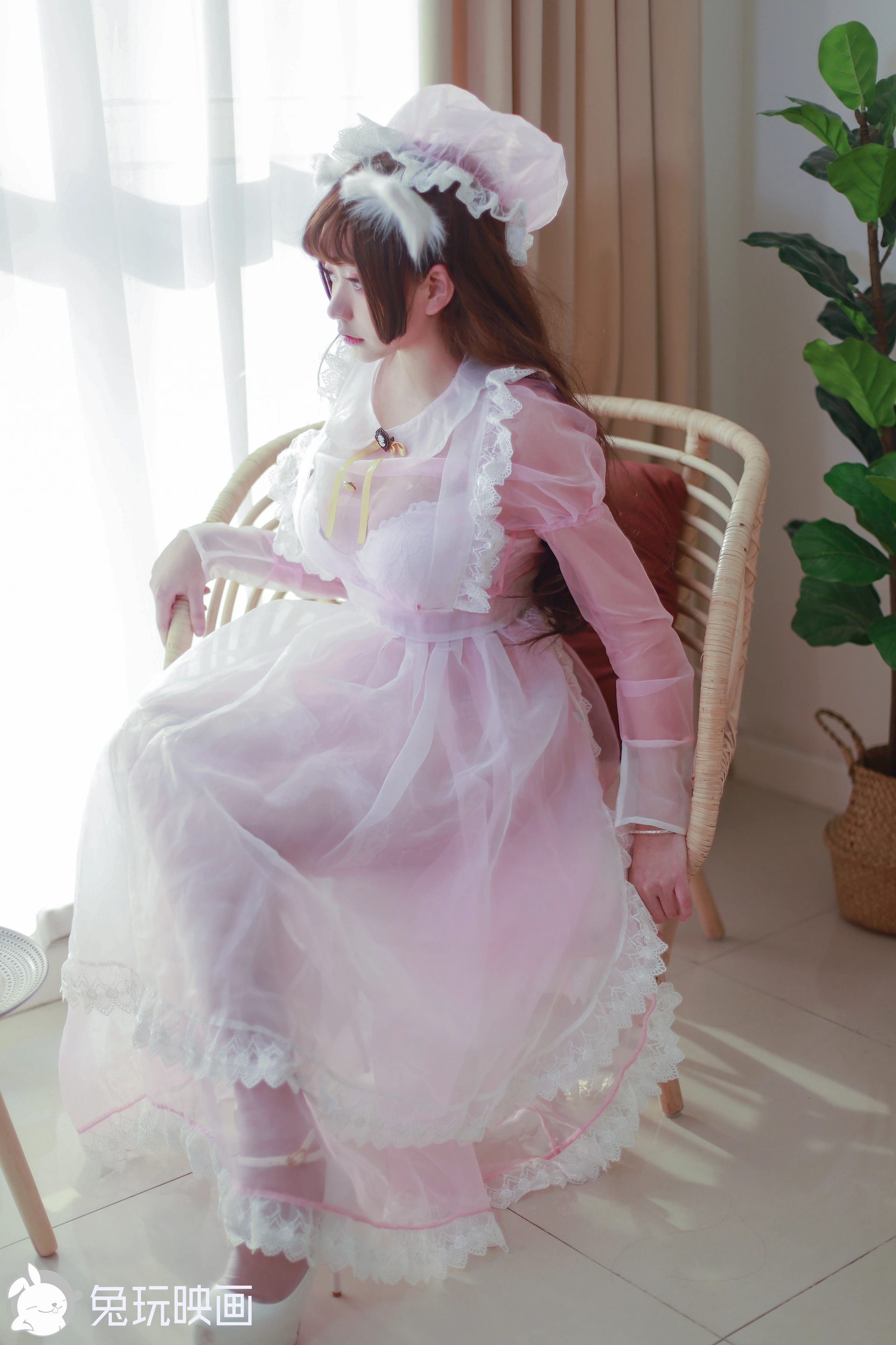 C48.002 粉色透明女仆 [40P-472MB]