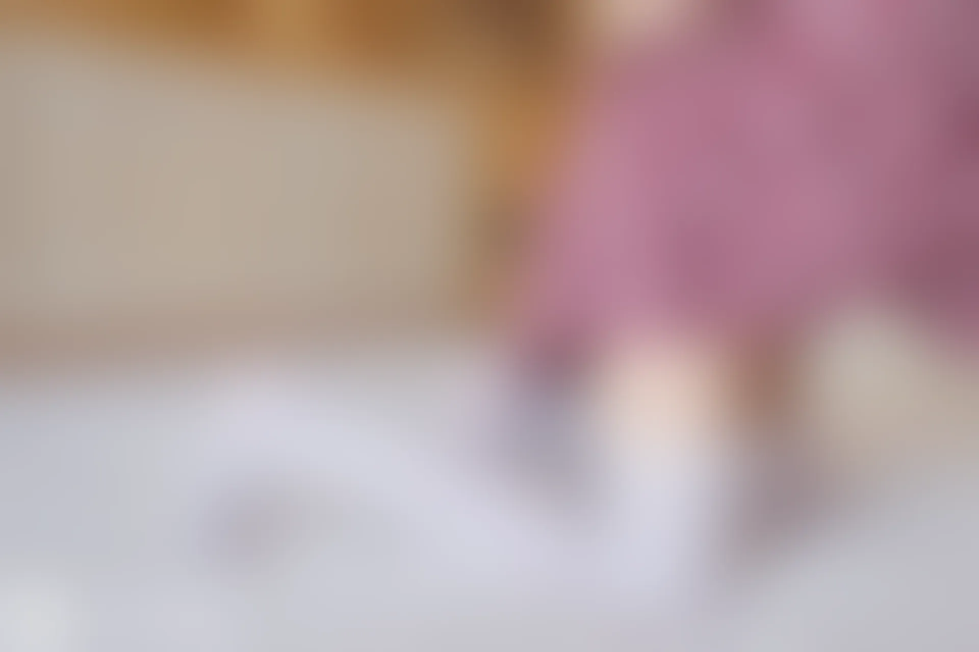C32.005 红色格裙和白丝 [40P-81MB]