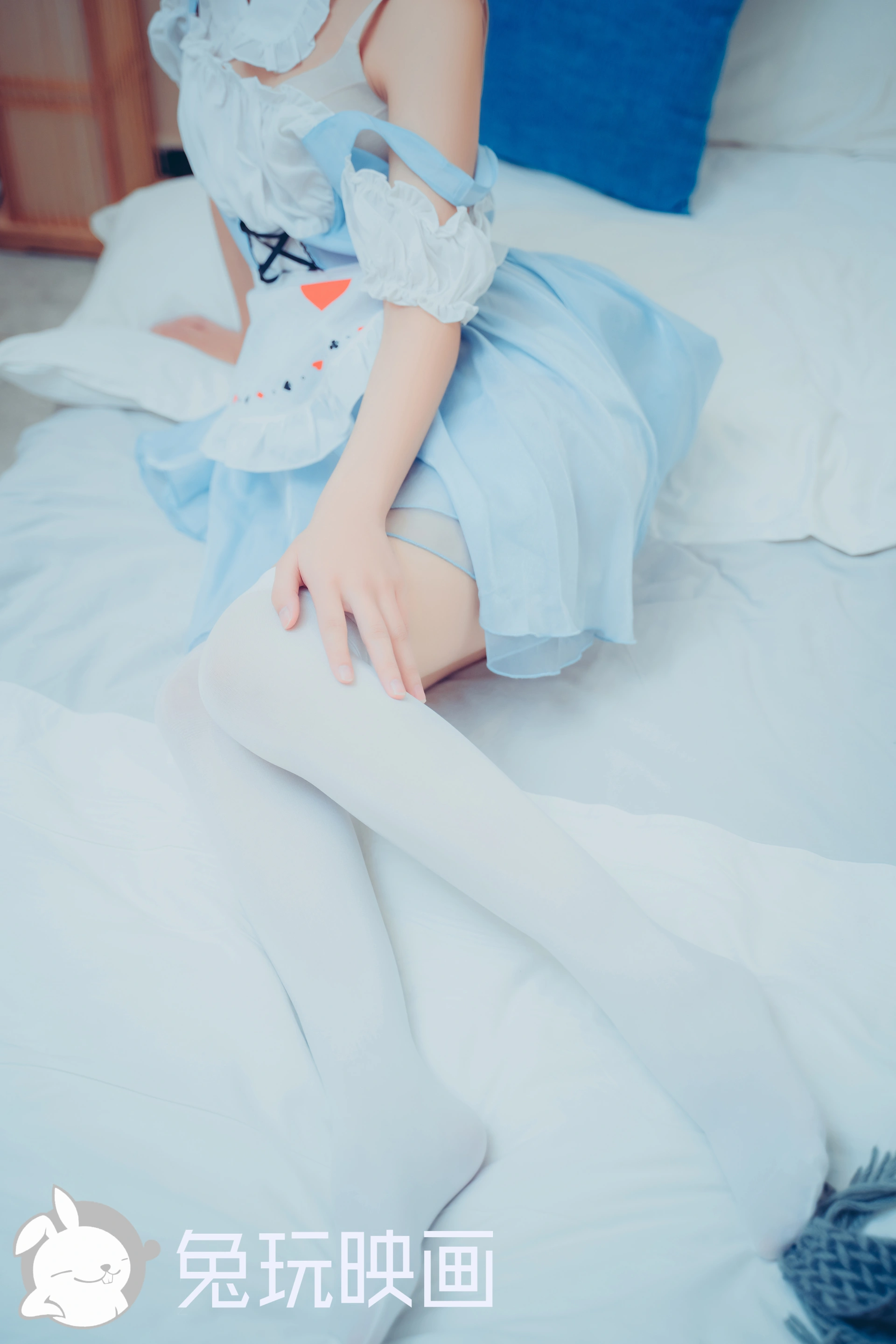 C34.007 蓝色女仆 [40P-709MB]