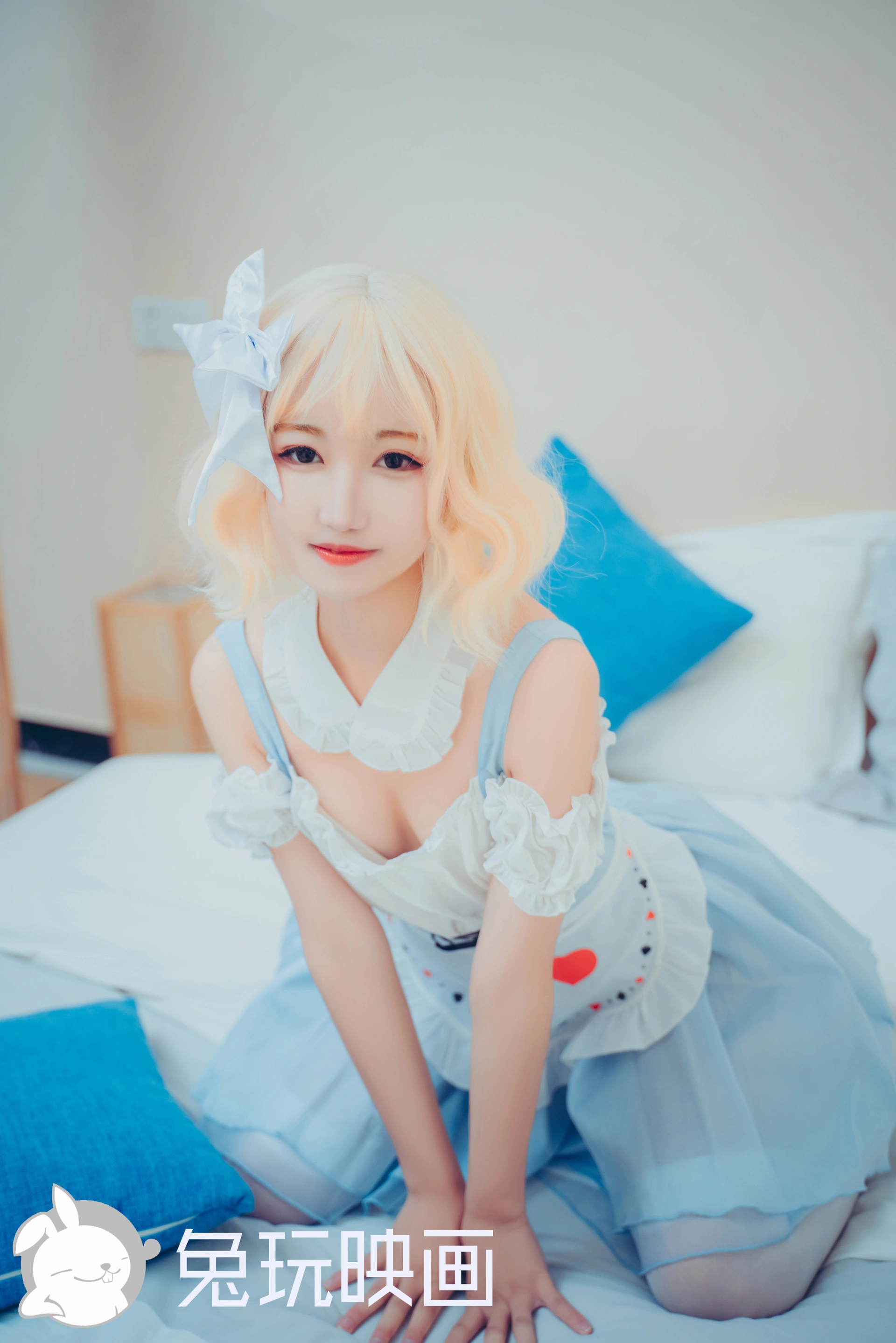 C34.007 蓝色女仆 [40P-709MB]