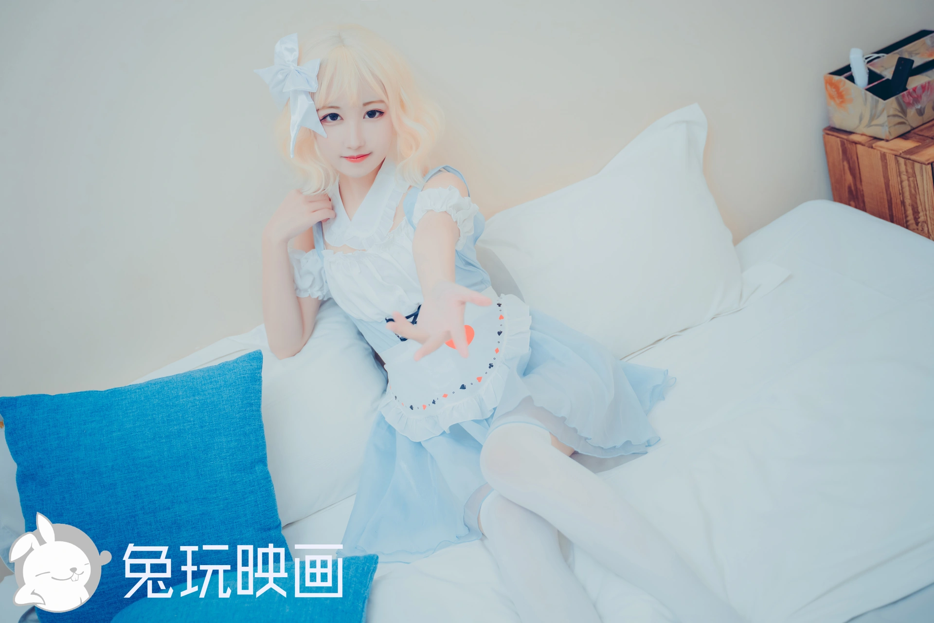 C34.007 蓝色女仆 [40P-709MB]