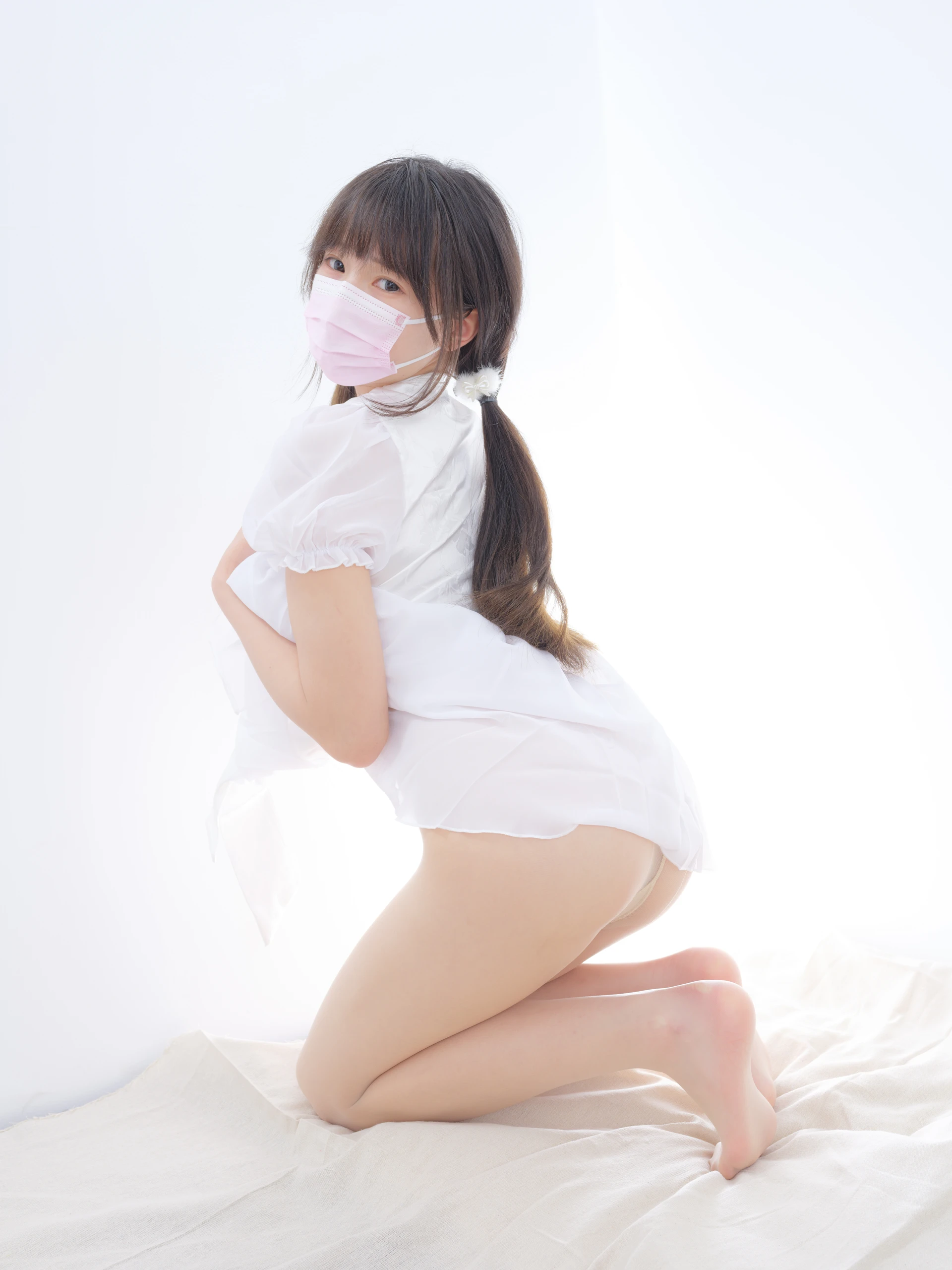森萝财团 春雪-05E 4K 双马尾肉丝连衣裙 [105P2V-5.16GB]