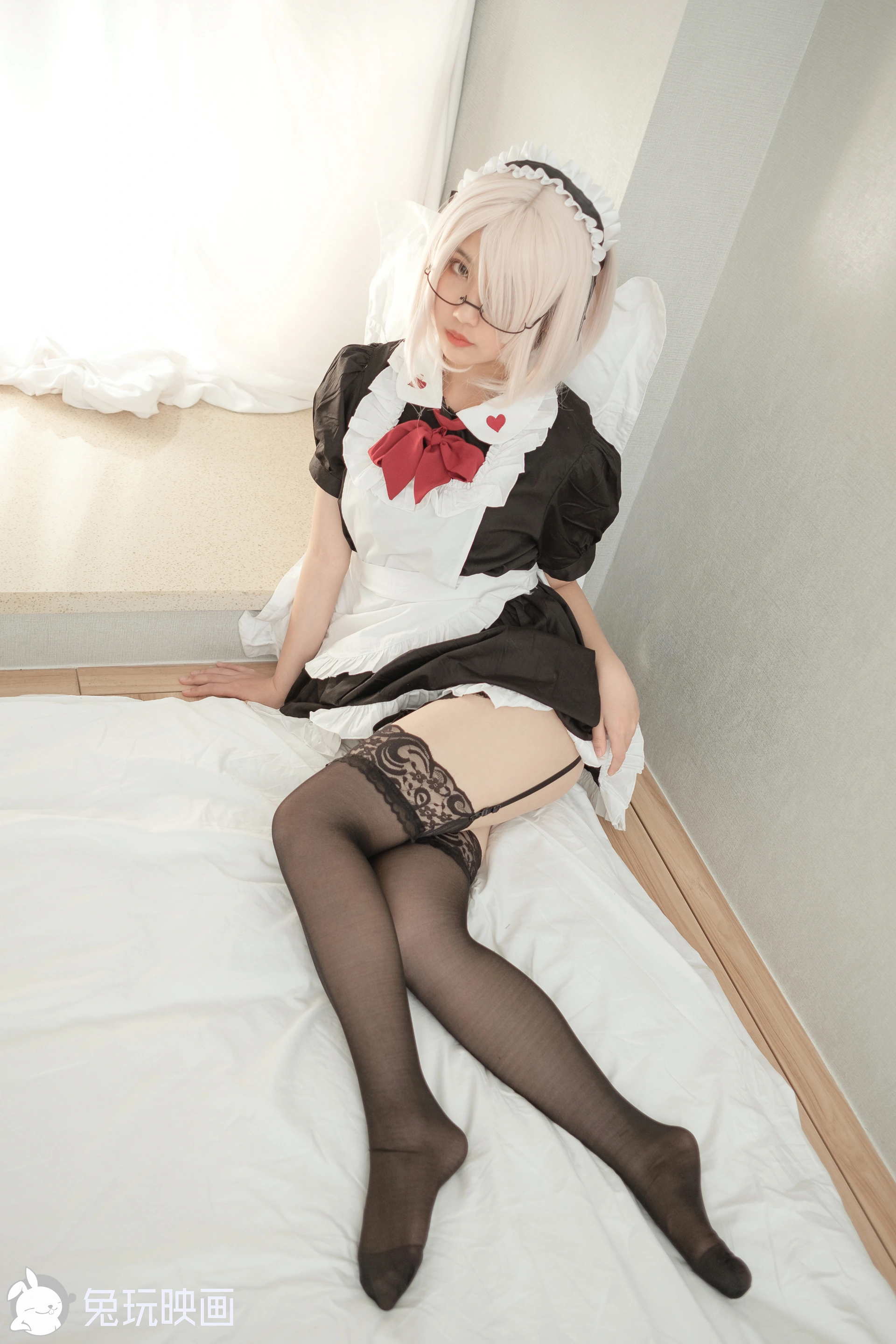 C42.005 黑白短女仆 [41P-483MB]